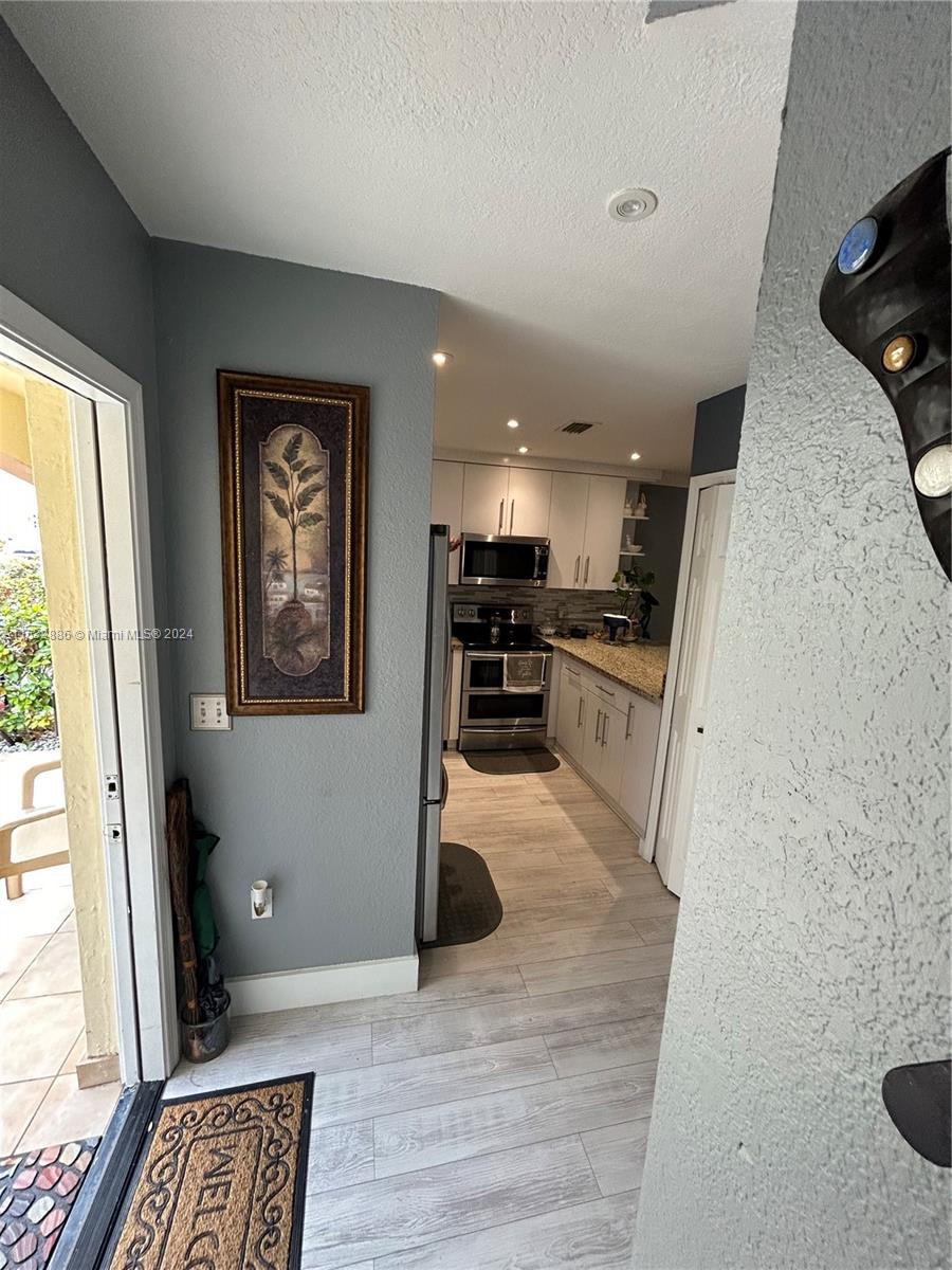 6765 NW 182nd St 102, Hialeah, Florida 33015, 3 Bedrooms Bedrooms, ,2 BathroomsBathrooms,Residential,For Sale,6765 NW 182nd St 102,A11532886