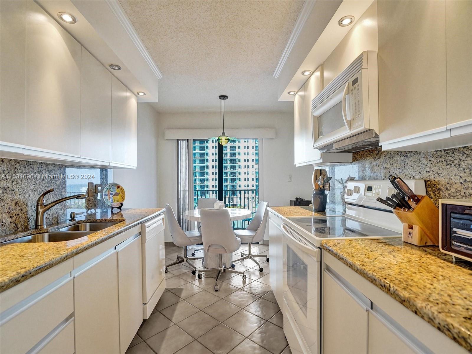 1201 S Ocean Dr 805S, Hollywood, Florida 33019, 2 Bedrooms Bedrooms, ,2 BathroomsBathrooms,Residential,For Sale,1201 S Ocean Dr 805S,A11531696