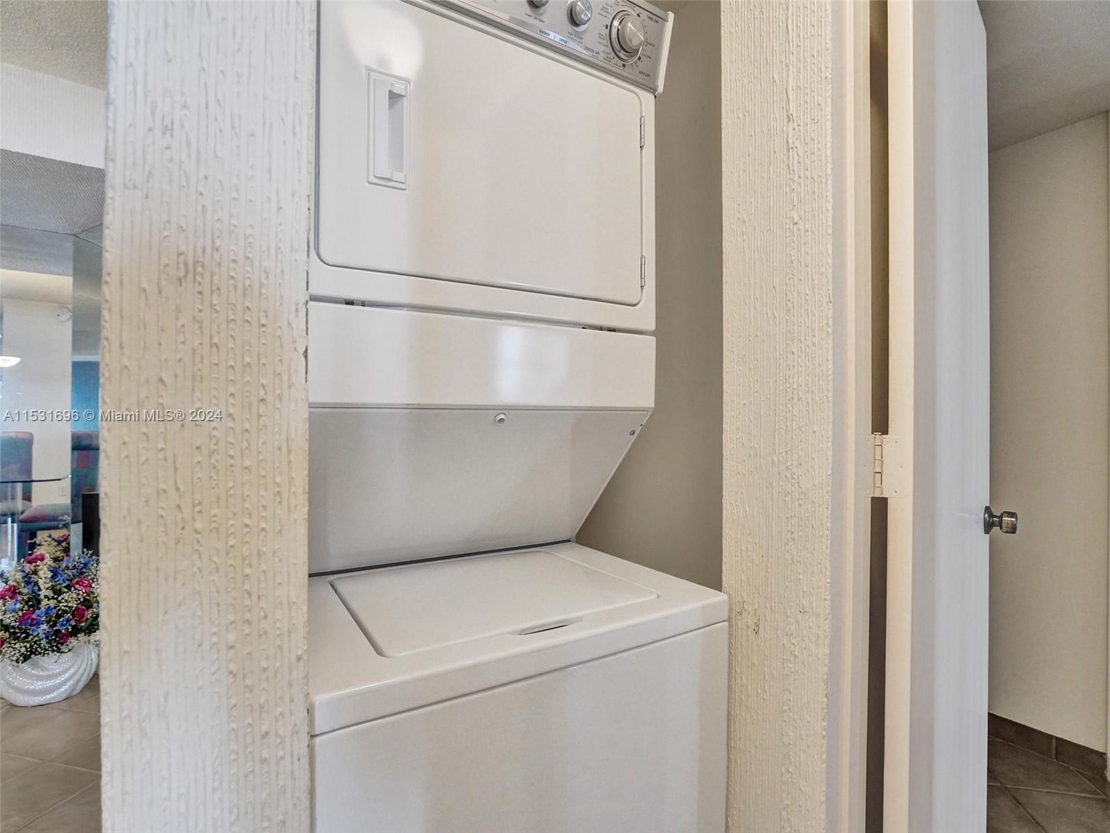 1201 S Ocean Dr 805S, Hollywood, Florida 33019, 2 Bedrooms Bedrooms, ,2 BathroomsBathrooms,Residential,For Sale,1201 S Ocean Dr 805S,A11531696