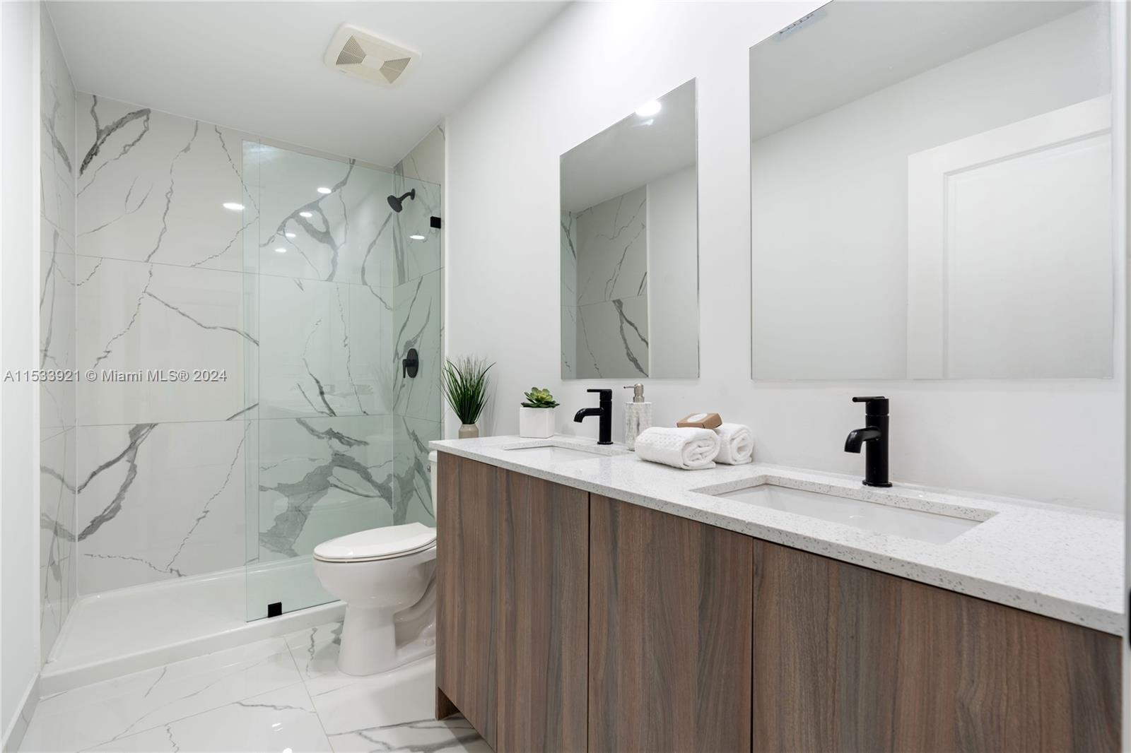 1361 NW 3 ST, Florida City, Florida 33034, 5 Bedrooms Bedrooms, ,3 BathroomsBathrooms,Residential,For Sale,1361 NW 3 ST,A11533921