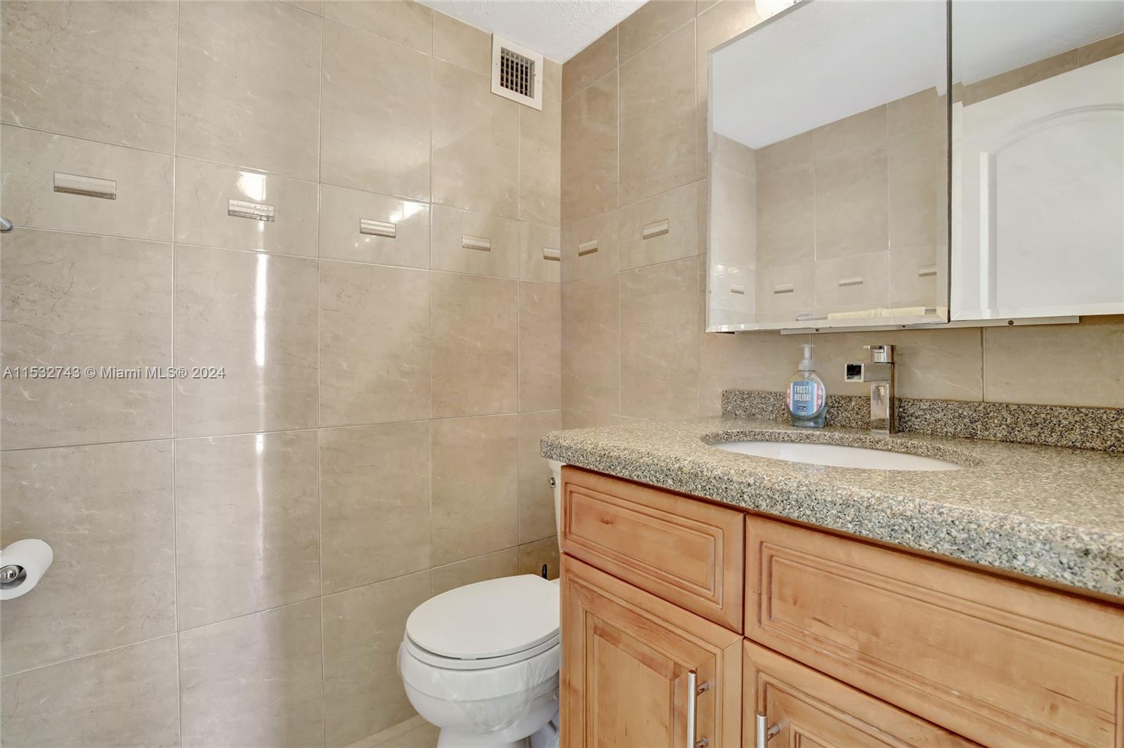 322 Buchanan St PH2C, Hollywood, Florida 33019, 1 Bedroom Bedrooms, ,1 BathroomBathrooms,Residential,For Sale,322 Buchanan St PH2C,A11532743