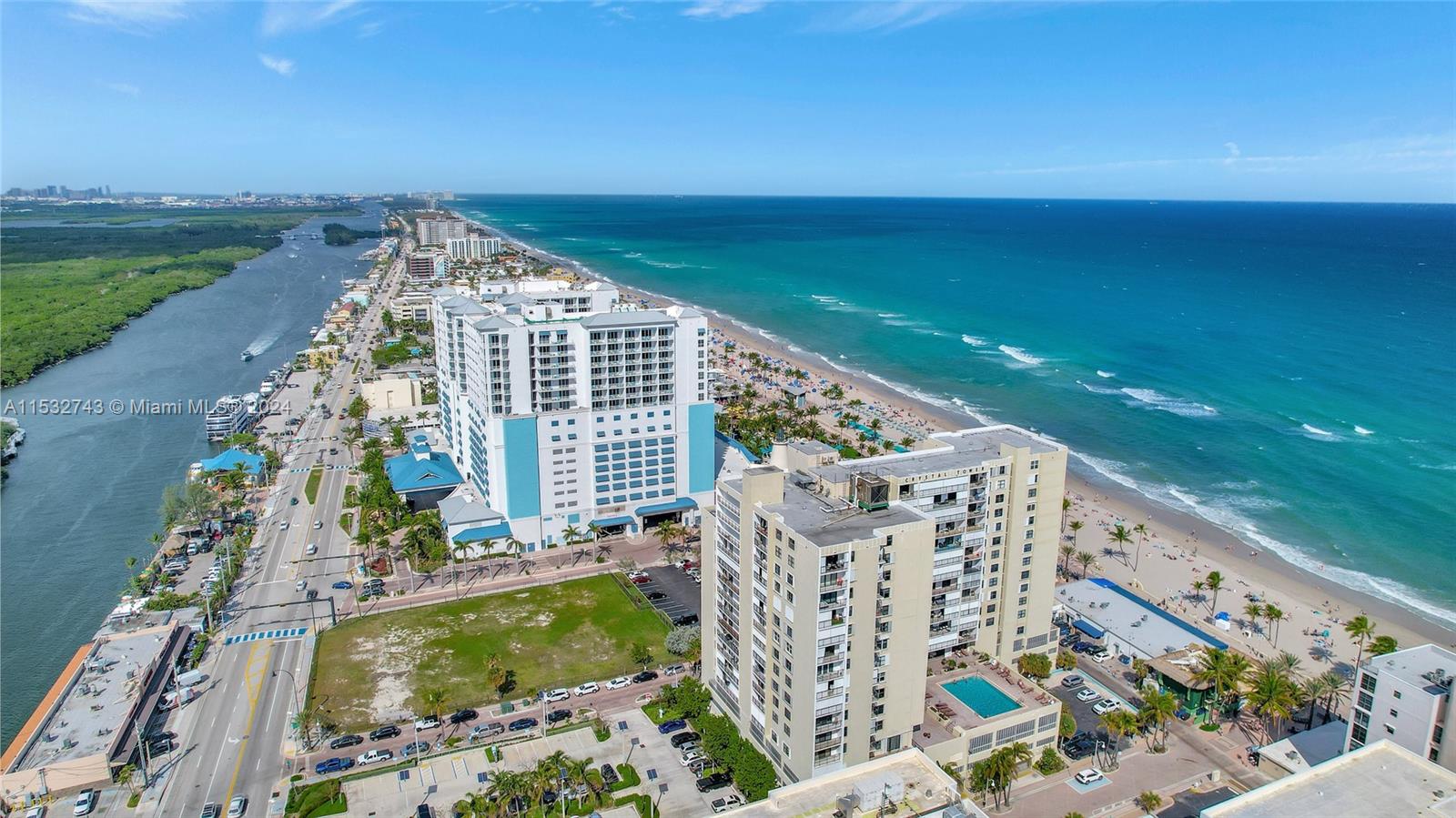 322 Buchanan St PH2C, Hollywood, Florida 33019, 1 Bedroom Bedrooms, ,1 BathroomBathrooms,Residential,For Sale,322 Buchanan St PH2C,A11532743