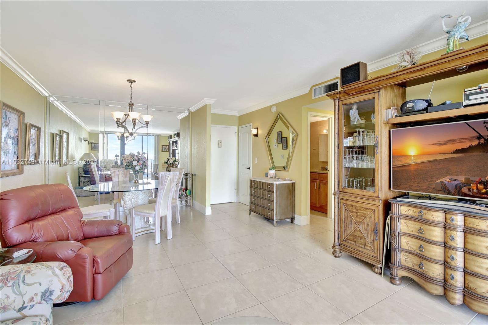 322 Buchanan St PH2C, Hollywood, Florida 33019, 1 Bedroom Bedrooms, ,1 BathroomBathrooms,Residential,For Sale,322 Buchanan St PH2C,A11532743