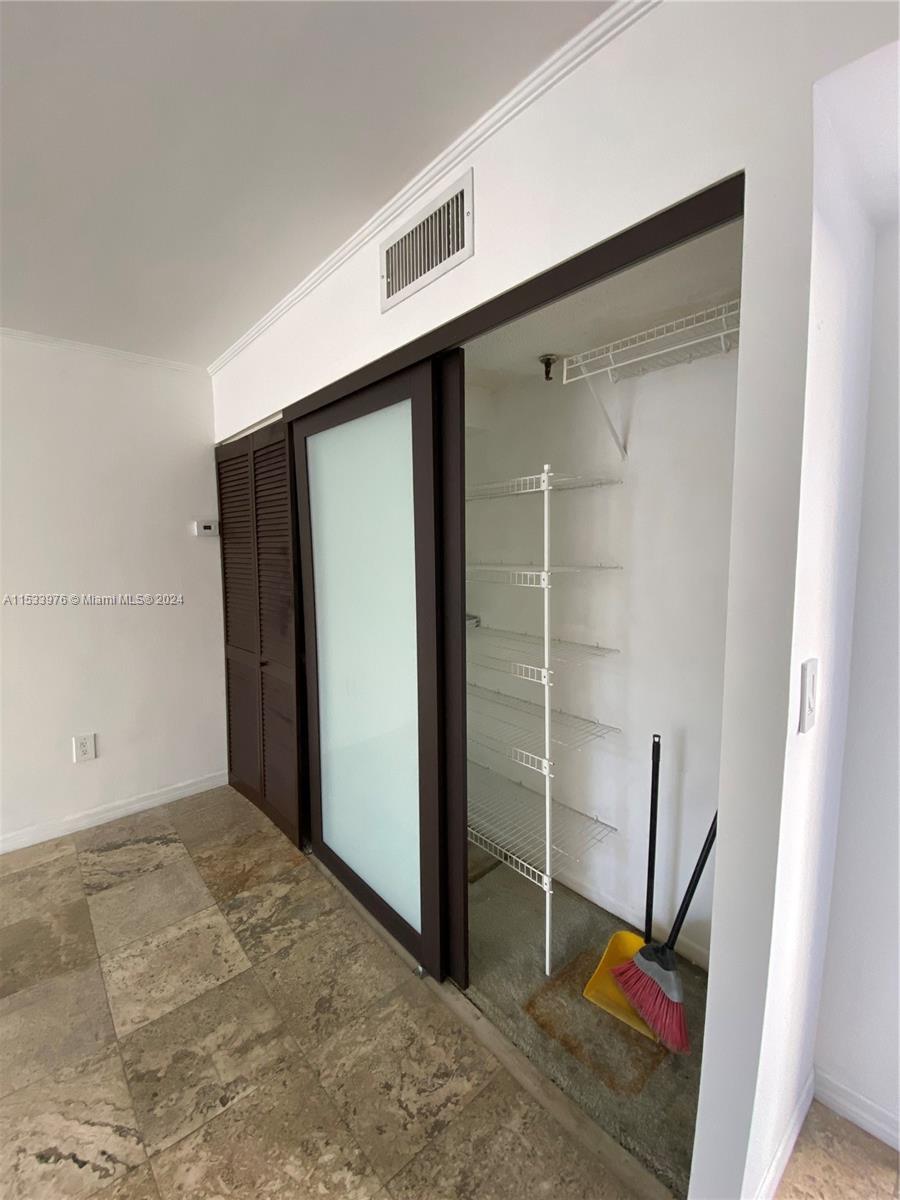 1345 West Ave 202, Miami Beach, Florida 33139, 1 Bedroom Bedrooms, ,1 BathroomBathrooms,Residential,For Sale,1345 West Ave 202,A11533976