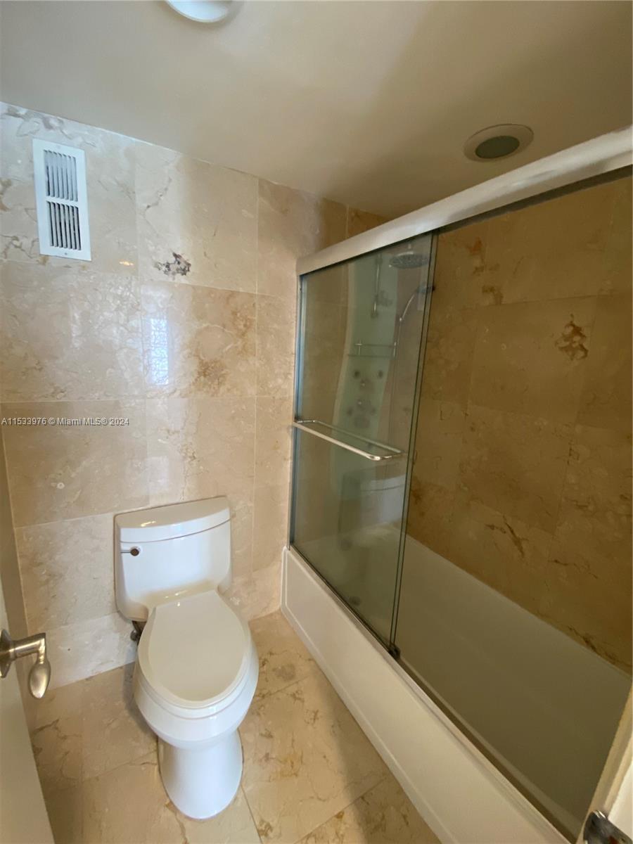1345 West Ave 202, Miami Beach, Florida 33139, 1 Bedroom Bedrooms, ,1 BathroomBathrooms,Residential,For Sale,1345 West Ave 202,A11533976