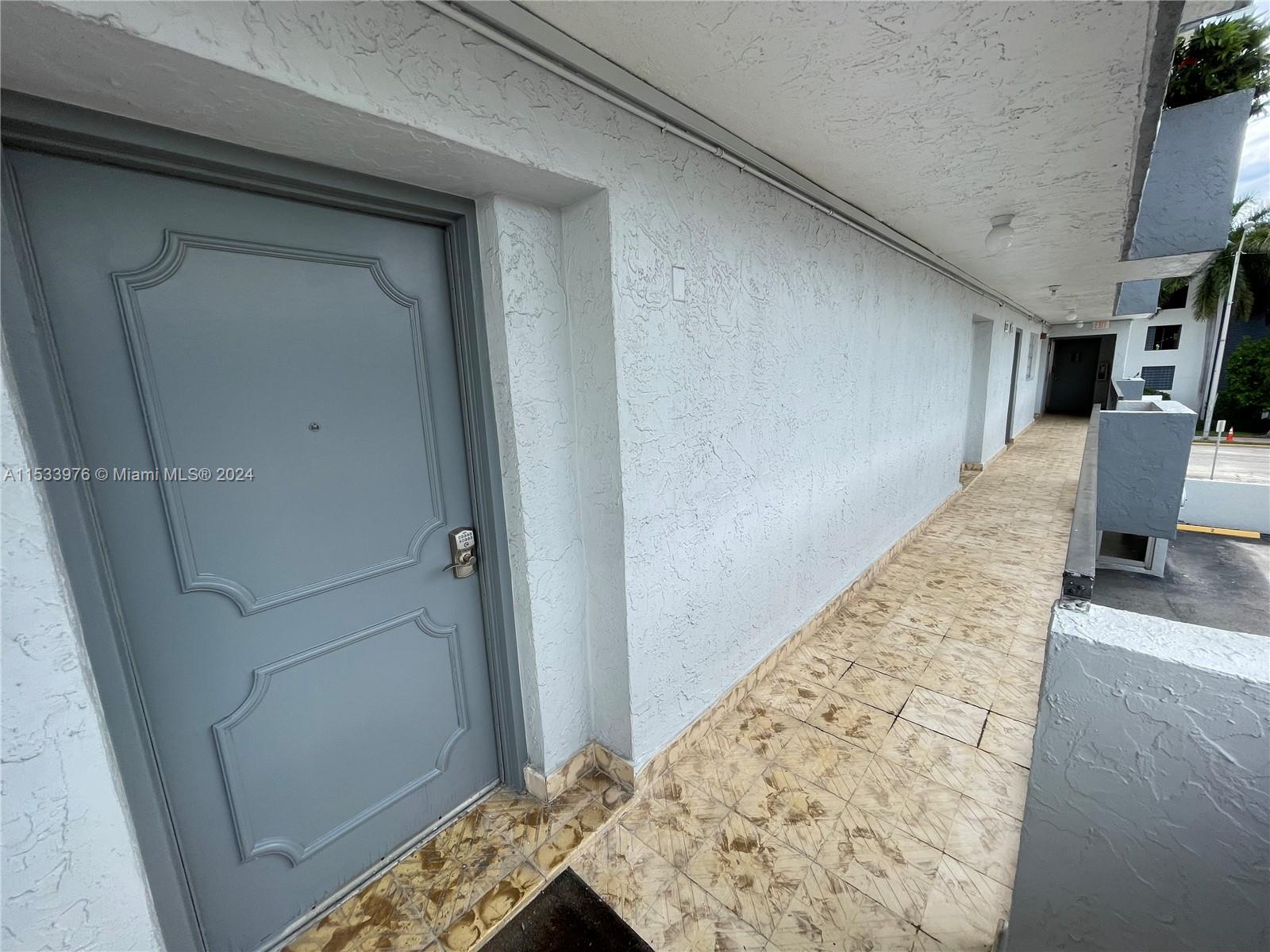 1345 West Ave 202, Miami Beach, Florida 33139, 1 Bedroom Bedrooms, ,1 BathroomBathrooms,Residential,For Sale,1345 West Ave 202,A11533976