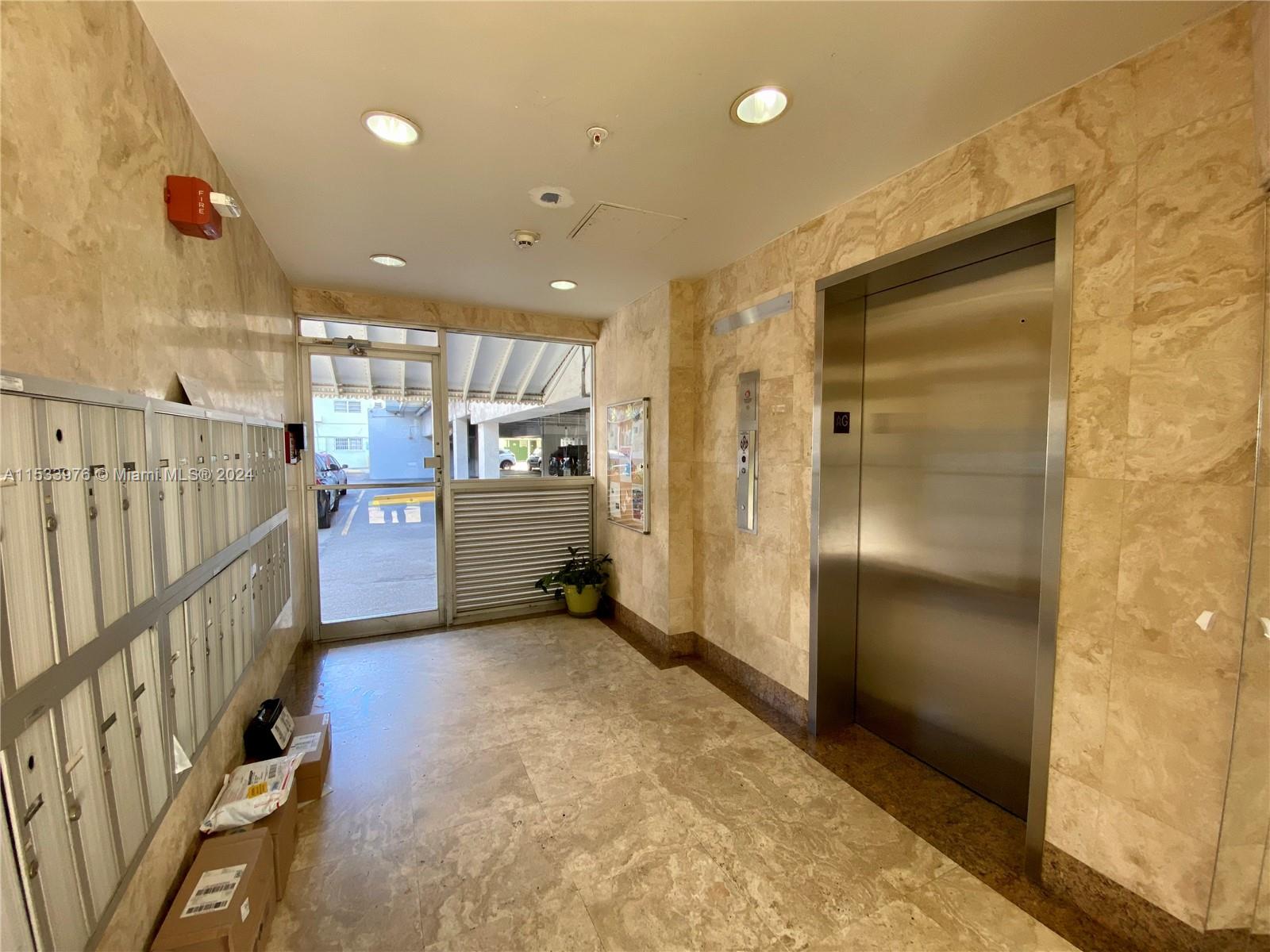 1345 West Ave 202, Miami Beach, Florida 33139, 1 Bedroom Bedrooms, ,1 BathroomBathrooms,Residential,For Sale,1345 West Ave 202,A11533976