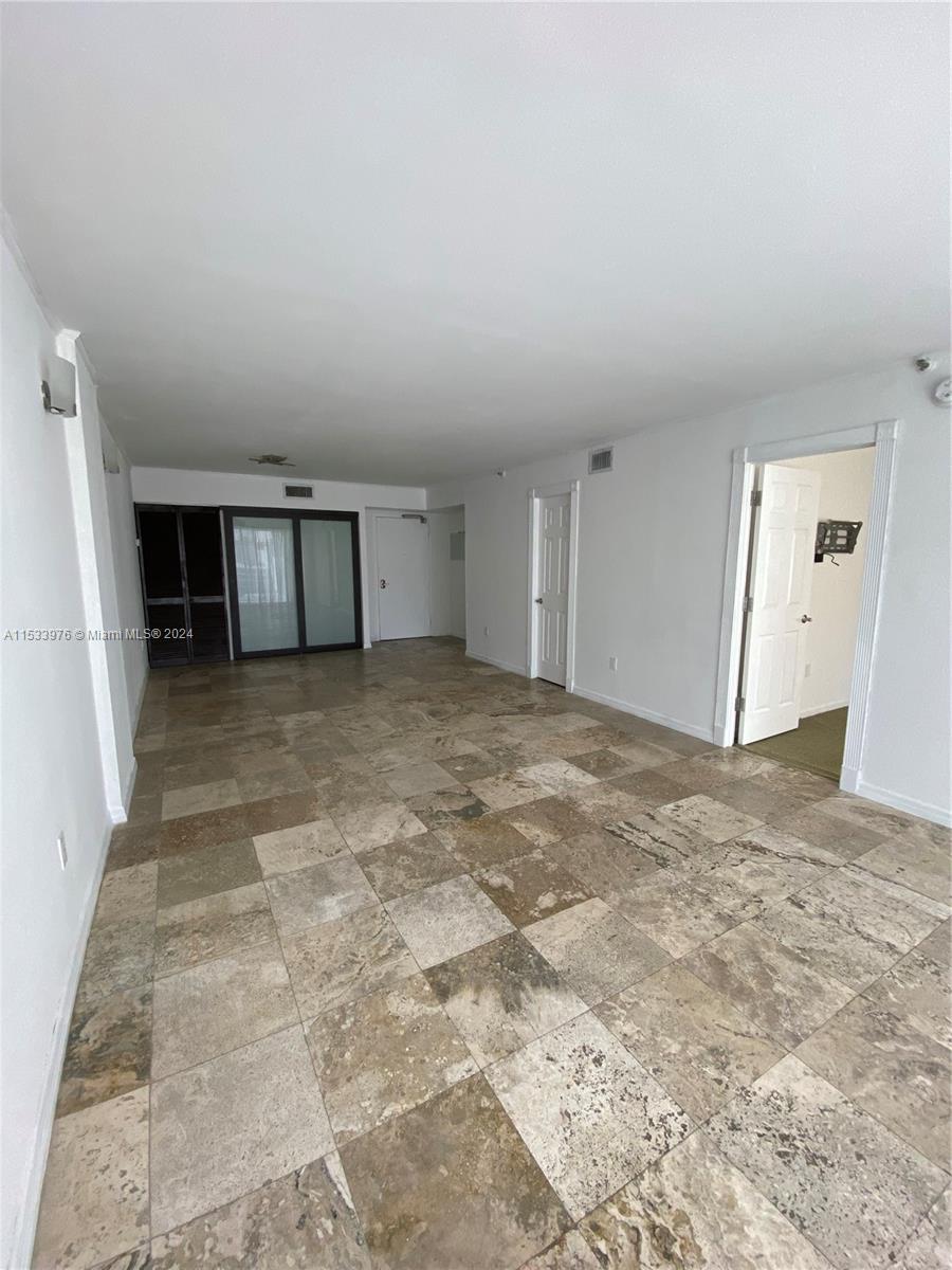 1345 West Ave 202, Miami Beach, Florida 33139, 1 Bedroom Bedrooms, ,1 BathroomBathrooms,Residential,For Sale,1345 West Ave 202,A11533976