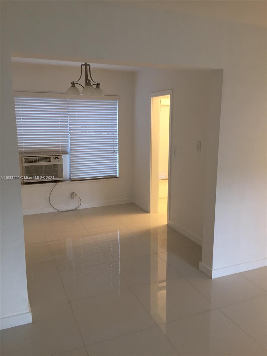 545 74 ST 2, Miami Beach, Florida 33141, 1 Bedroom Bedrooms, ,1 BathroomBathrooms,Residentiallease,For Rent,545 74 ST 2,A11533990