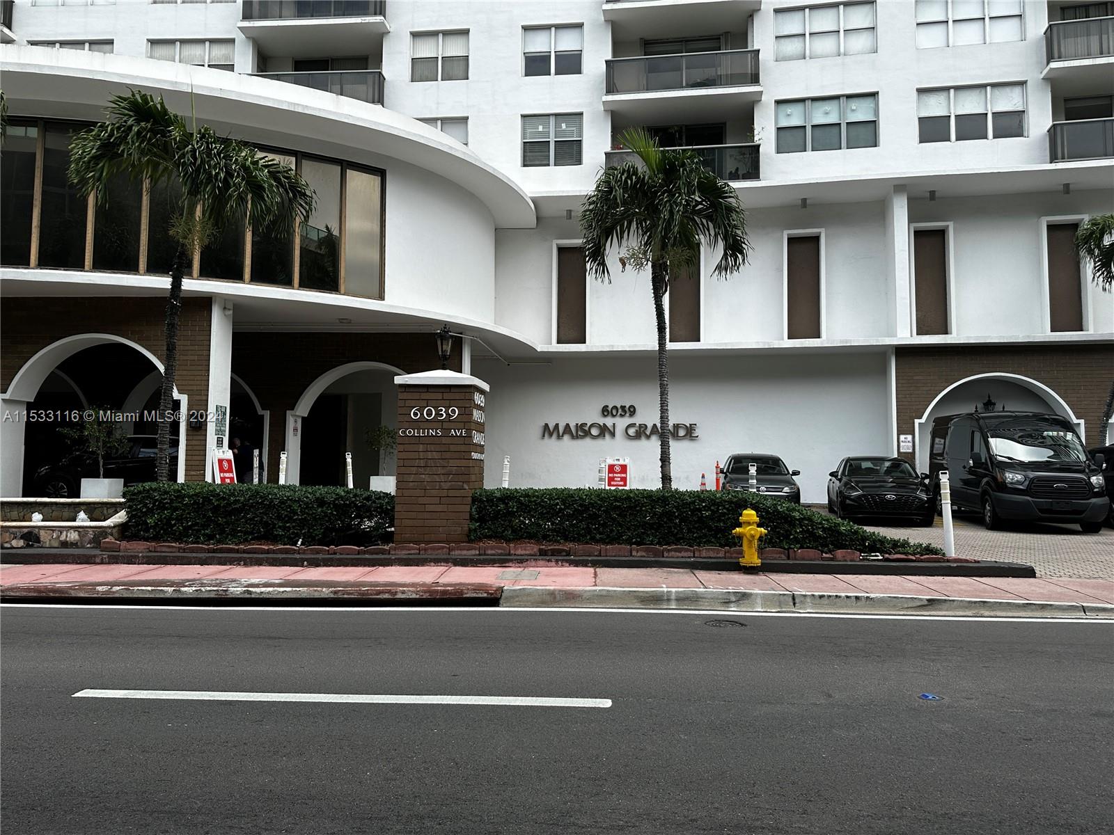 6039 Collins Ave 729, Miami Beach, Florida 33140, 2 Bedrooms Bedrooms, ,2 BathroomsBathrooms,Residential,For Sale,6039 Collins Ave 729,A11533116