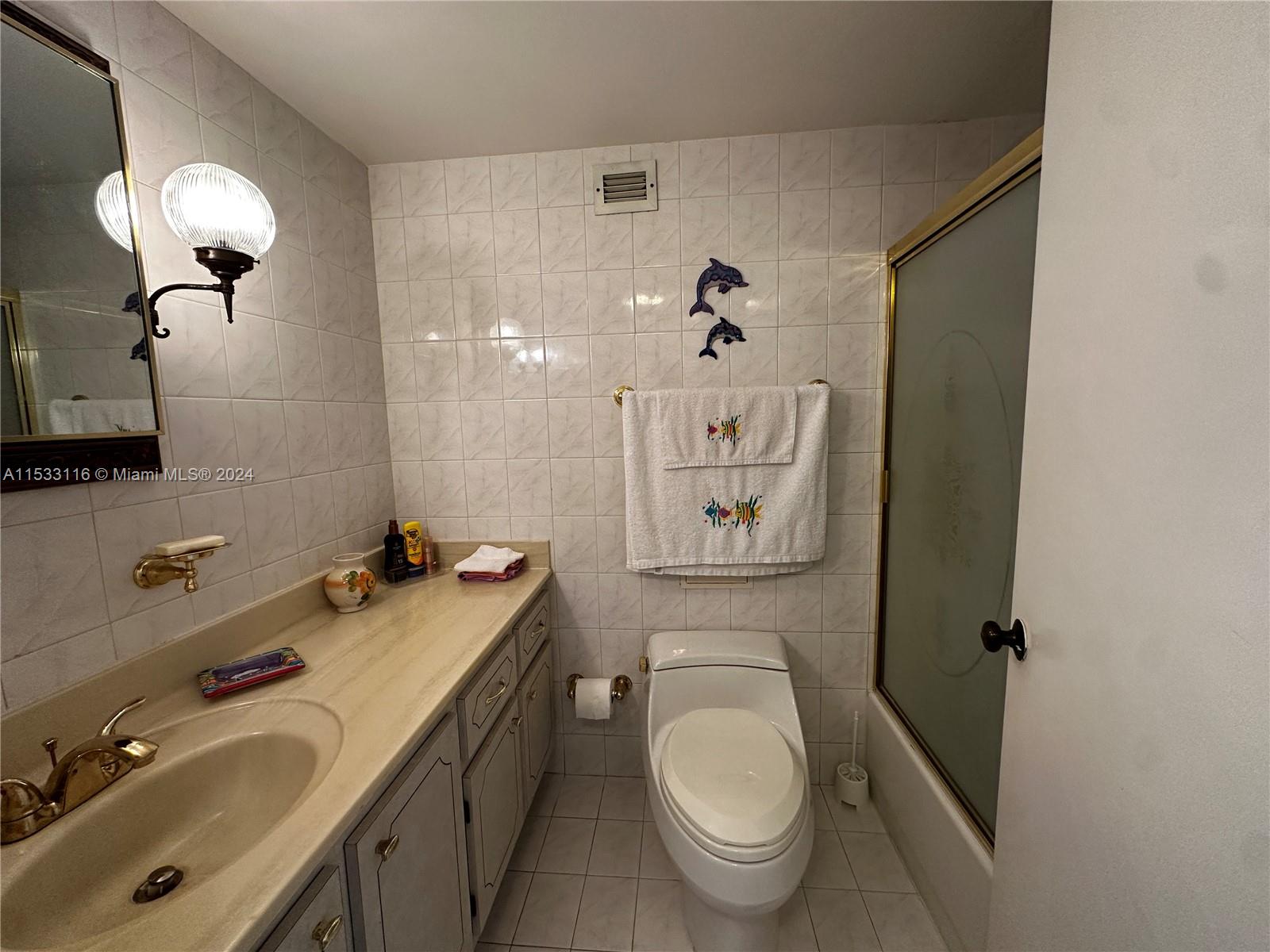 6039 Collins Ave 729, Miami Beach, Florida 33140, 2 Bedrooms Bedrooms, ,2 BathroomsBathrooms,Residential,For Sale,6039 Collins Ave 729,A11533116