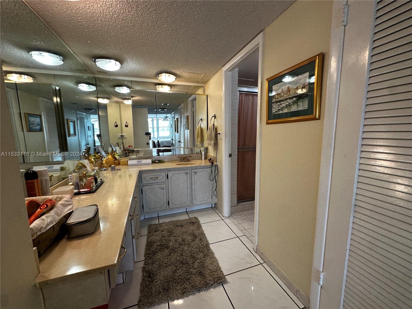 6039 Collins Ave 729, Miami Beach, Florida 33140, 2 Bedrooms Bedrooms, ,2 BathroomsBathrooms,Residential,For Sale,6039 Collins Ave 729,A11533116