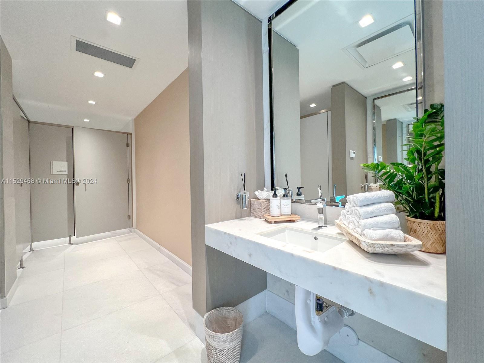 700 NE 26TH TERRACE 2506, Miami, Florida 33137, 2 Bedrooms Bedrooms, ,2 BathroomsBathrooms,Residential,For Sale,700 NE 26TH TERRACE 2506,A11529468