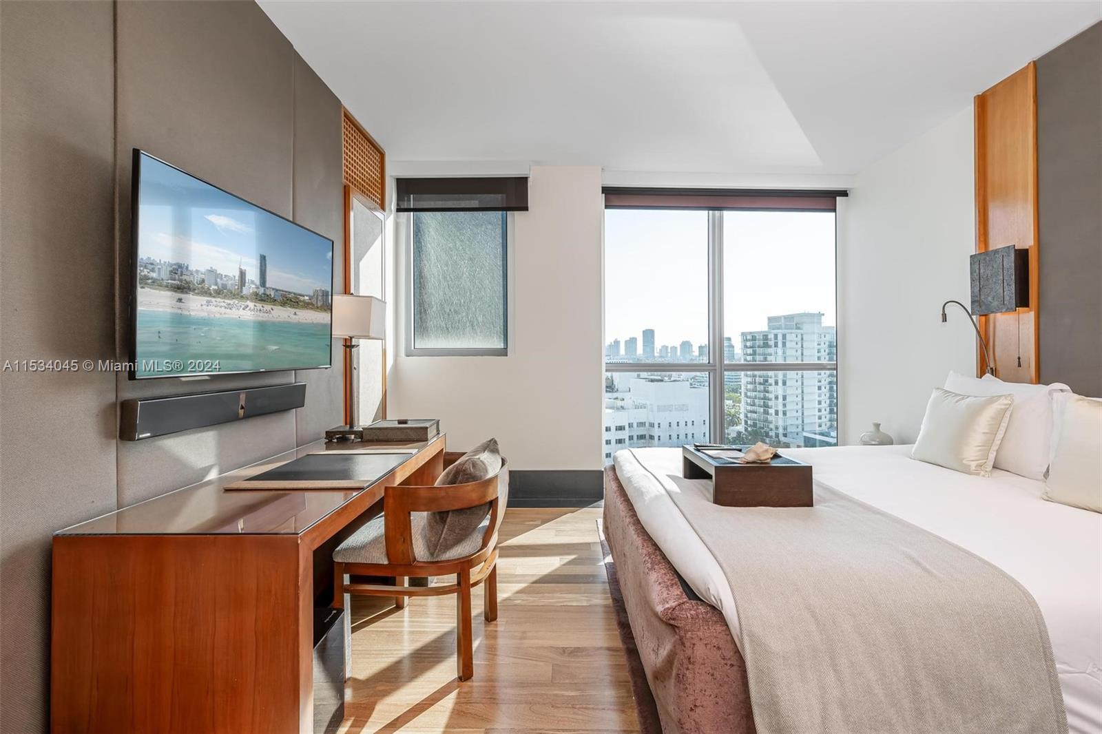 101 20th St 1804, Miami Beach, Florida 33139, 2 Bedrooms Bedrooms, ,2 BathroomsBathrooms,Residential,For Sale,101 20th St 1804,A11534045