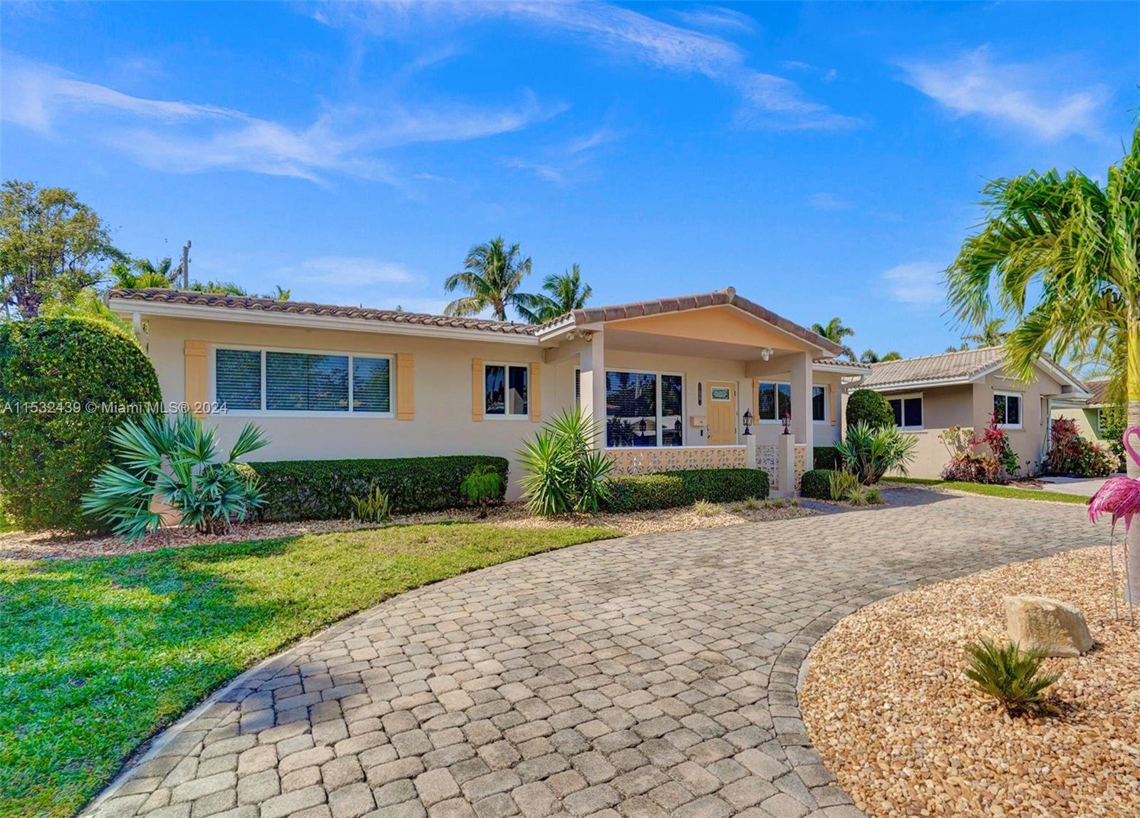 1106 N 13th Ave, Hollywood, Florida 33019, 2 Bedrooms Bedrooms, ,2 BathroomsBathrooms,Residential,For Sale,1106 N 13th Ave,A11532439