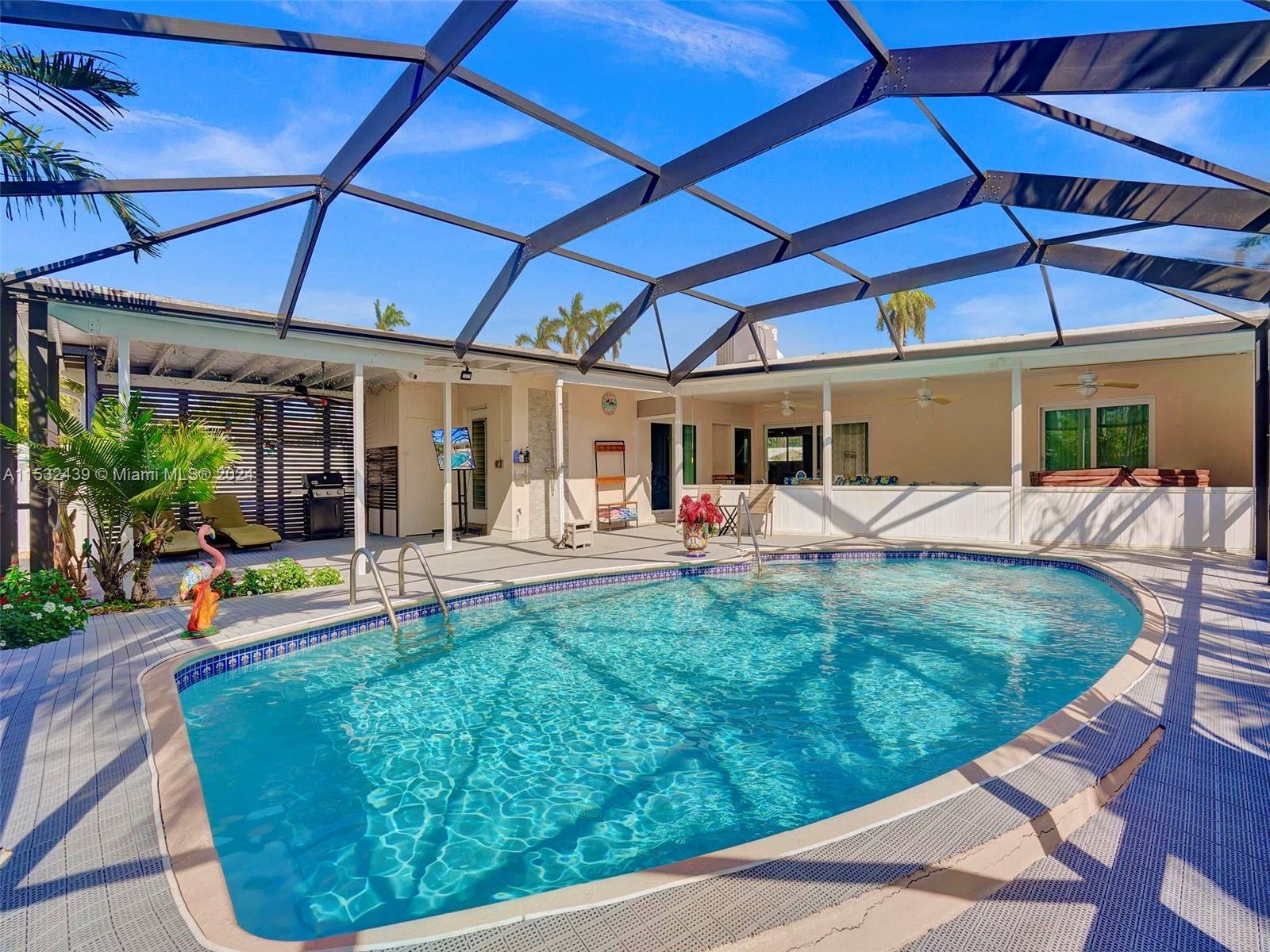 1106 N 13th Ave, Hollywood, Florida 33019, 2 Bedrooms Bedrooms, ,2 BathroomsBathrooms,Residential,For Sale,1106 N 13th Ave,A11532439