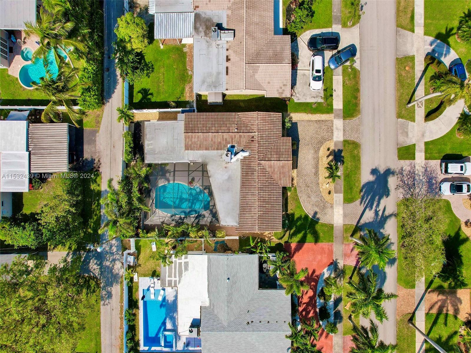 1106 N 13th Ave, Hollywood, Florida 33019, 2 Bedrooms Bedrooms, ,2 BathroomsBathrooms,Residential,For Sale,1106 N 13th Ave,A11532439