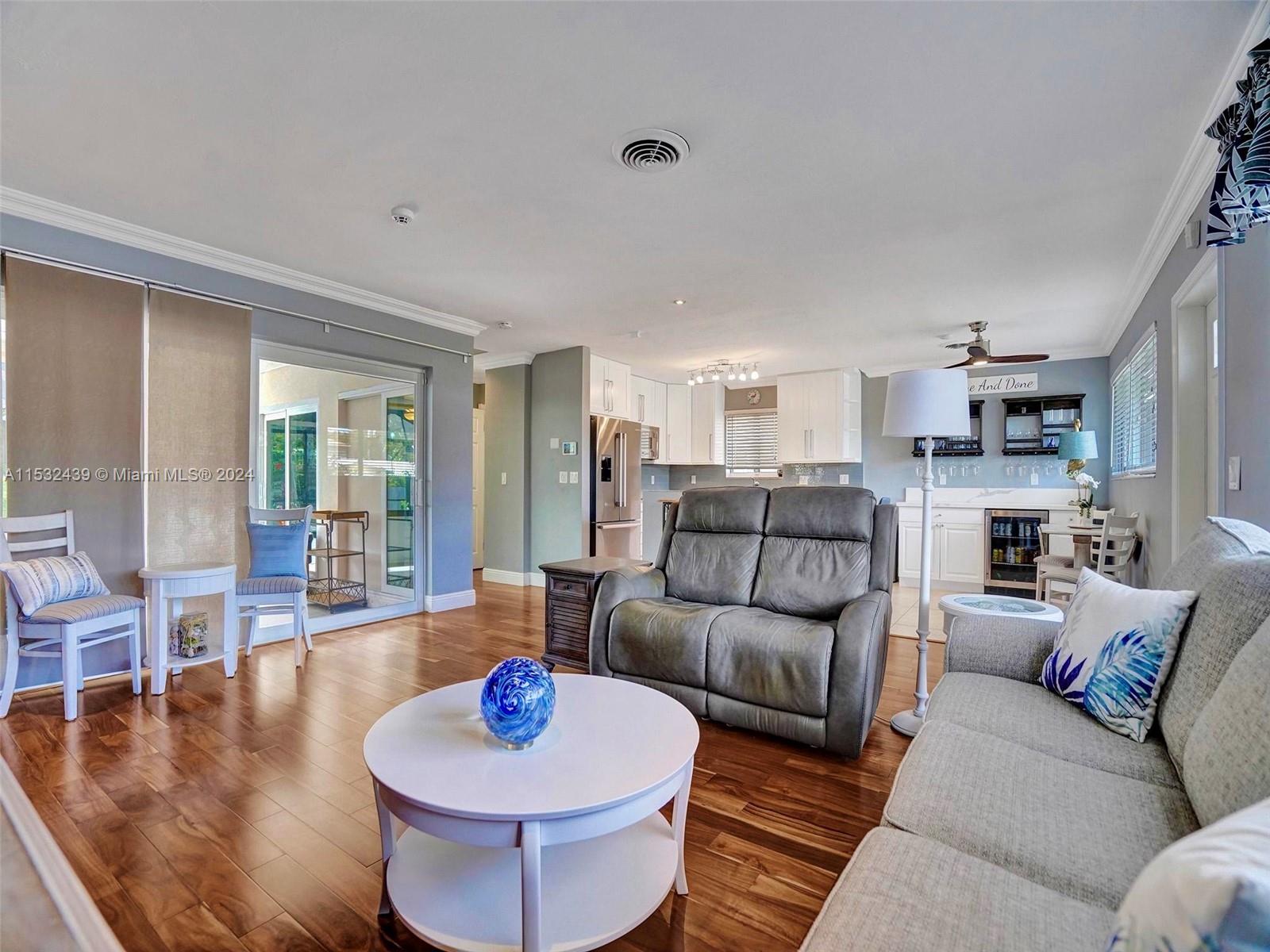 1106 N 13th Ave, Hollywood, Florida 33019, 2 Bedrooms Bedrooms, ,2 BathroomsBathrooms,Residential,For Sale,1106 N 13th Ave,A11532439