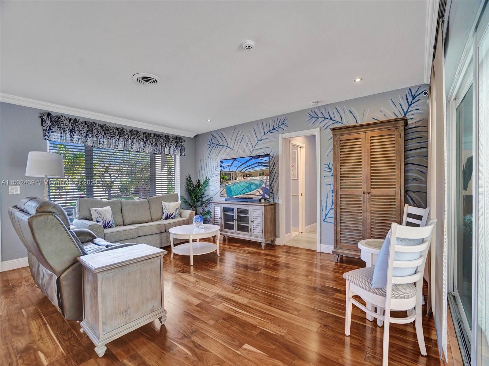 1106 N 13th Ave, Hollywood, Florida 33019, 2 Bedrooms Bedrooms, ,2 BathroomsBathrooms,Residential,For Sale,1106 N 13th Ave,A11532439