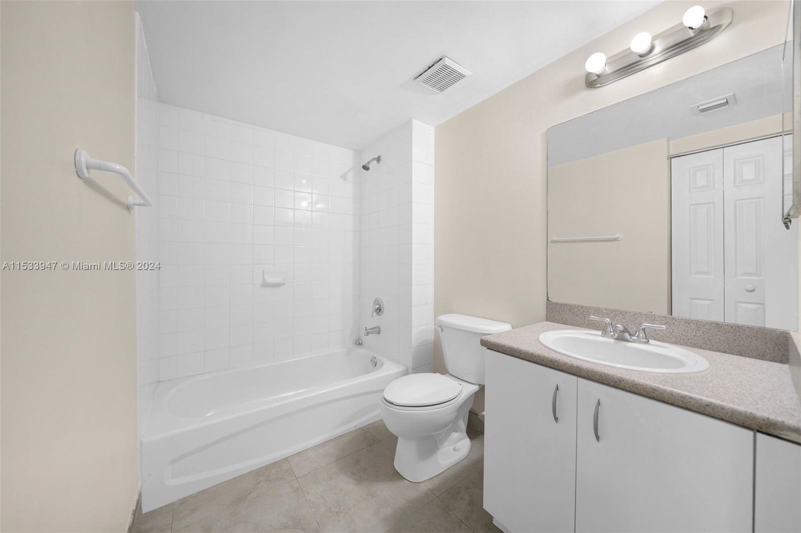 816 NW 11th St 1210, Miami, Florida 33136, 1 Bedroom Bedrooms, ,1 BathroomBathrooms,Residentiallease,For Rent,816 NW 11th St 1210,A11533947