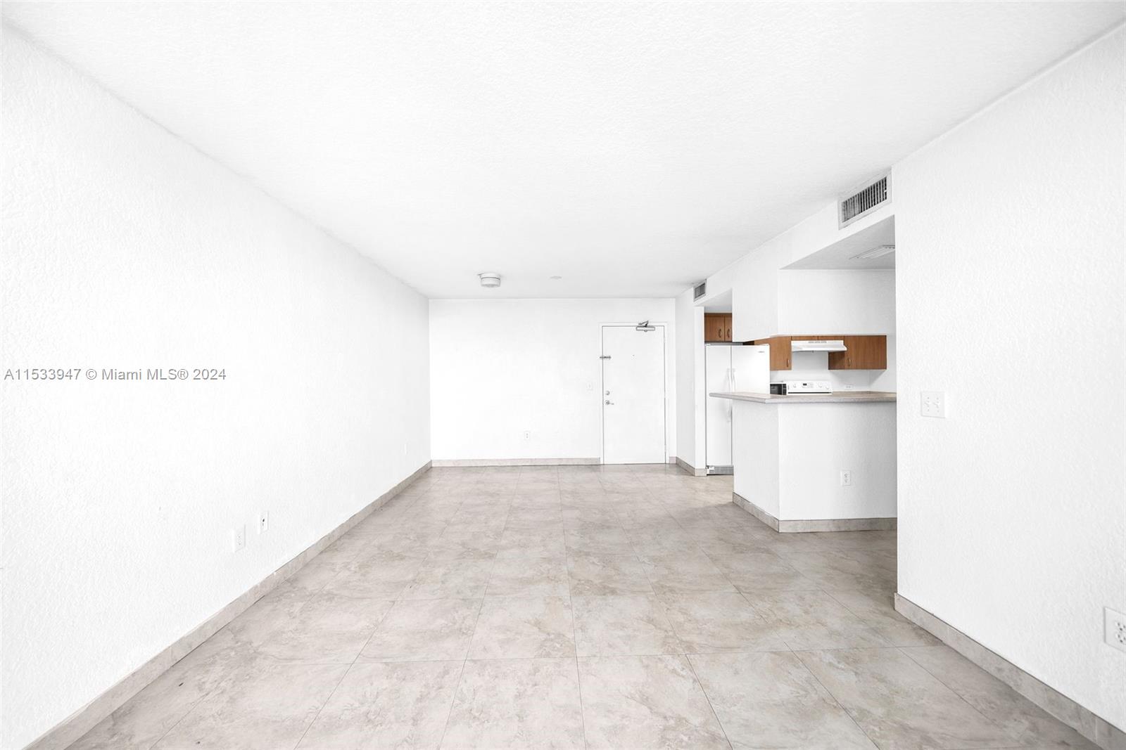 816 NW 11th St 1210, Miami, Florida 33136, 1 Bedroom Bedrooms, ,1 BathroomBathrooms,Residentiallease,For Rent,816 NW 11th St 1210,A11533947