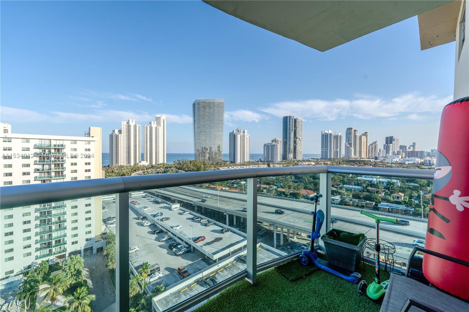 19390 Collins Ave, Sunny Isles Beach, FL, 33160 United States, 2 Bedrooms Bedrooms, ,2 BathroomsBathrooms,Residential,For Sale,Collins Ave,A11534012