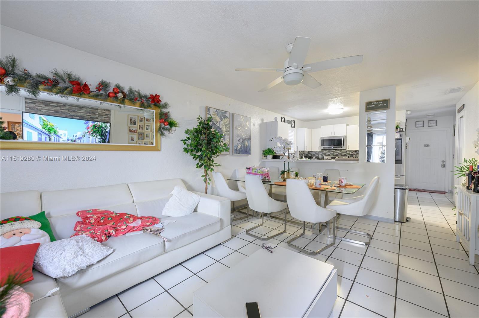 998 SW 8th Pl, Florida City, Florida 33034, 4 Bedrooms Bedrooms, ,2 BathroomsBathrooms,Residential,For Sale,998 SW 8th Pl,A11519280