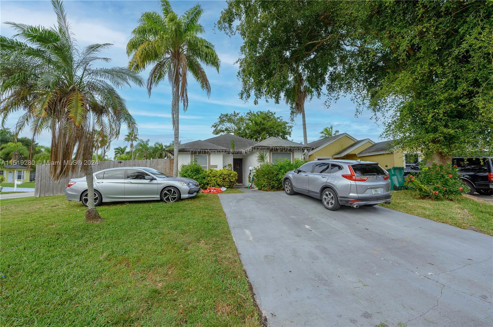 998 SW 8th Pl, Florida City, Florida 33034, 4 Bedrooms Bedrooms, ,2 BathroomsBathrooms,Residential,For Sale,998 SW 8th Pl,A11519280