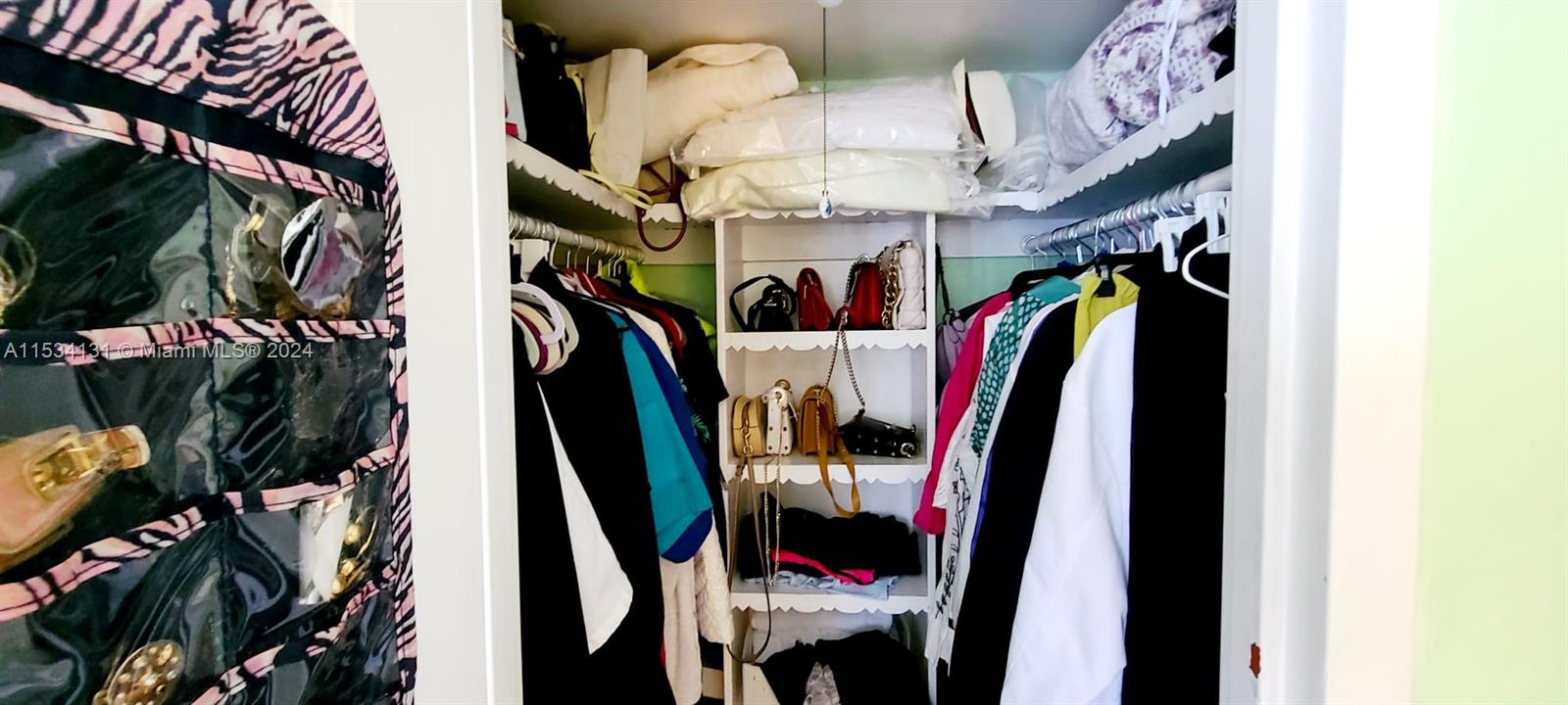 2200 E Hallandale Beach Blvd 203, Hallandale Beach, Florida 33009, ,1 BathroomBathrooms,Residential,For Sale,2200 E Hallandale Beach Blvd 203,A11534131