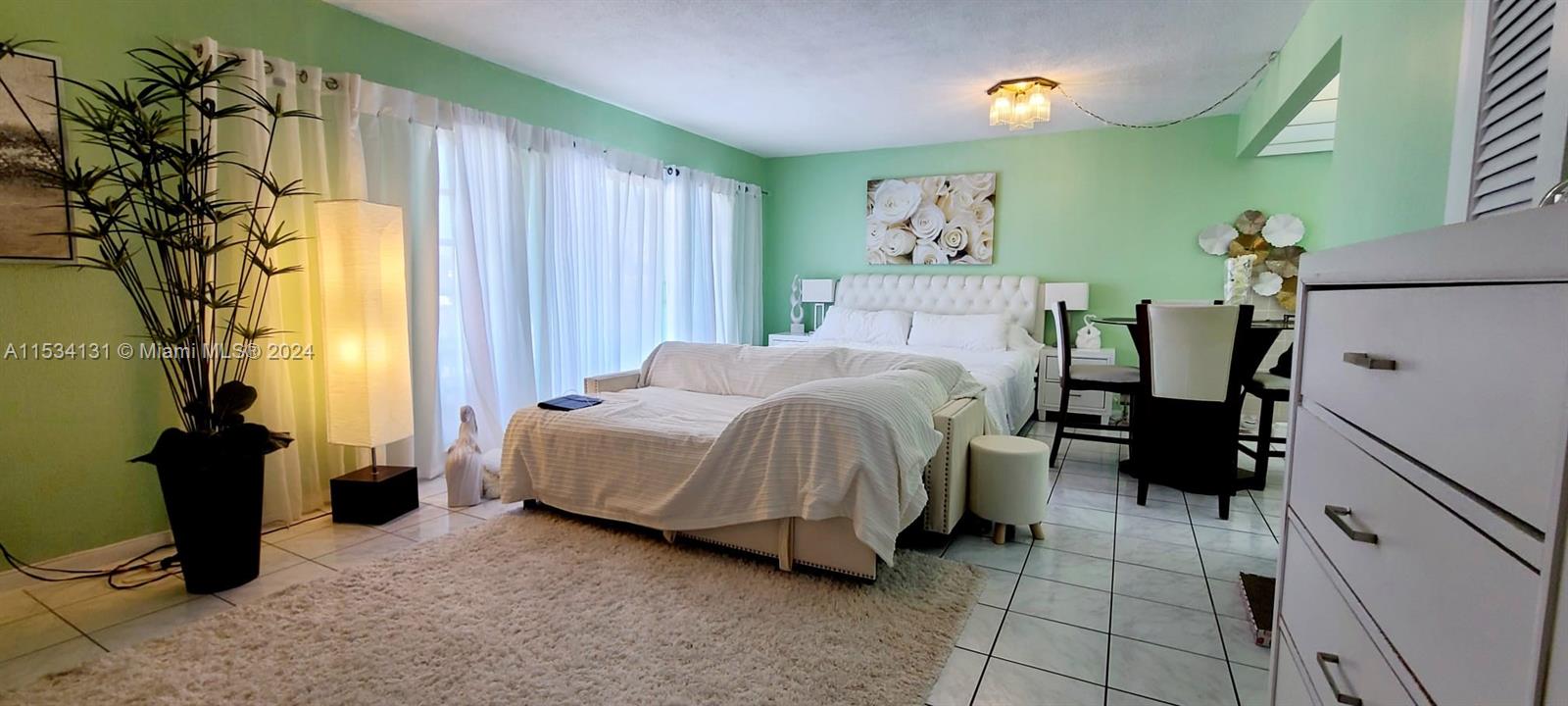 2200 E Hallandale Beach Blvd 203, Hallandale Beach, Florida 33009, ,1 BathroomBathrooms,Residential,For Sale,2200 E Hallandale Beach Blvd 203,A11534131