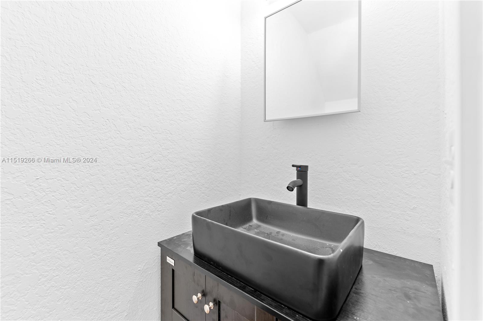 966 SW 8th Pl, Florida City, Florida 33034, 3 Bedrooms Bedrooms, ,2 BathroomsBathrooms,Residential,For Sale,966 SW 8th Pl,A11519266