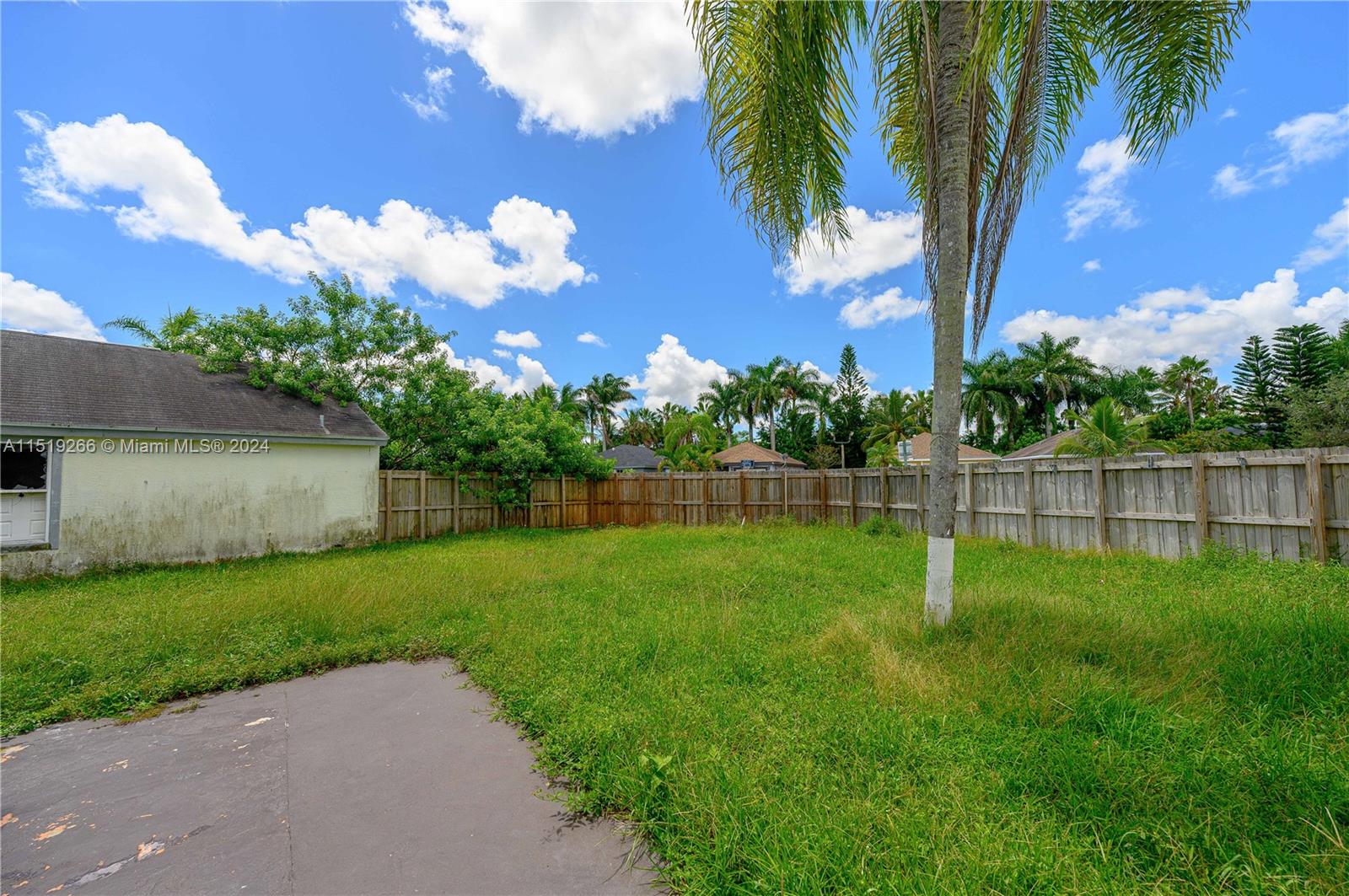 966 SW 8th Pl, Florida City, Florida 33034, 3 Bedrooms Bedrooms, ,2 BathroomsBathrooms,Residential,For Sale,966 SW 8th Pl,A11519266