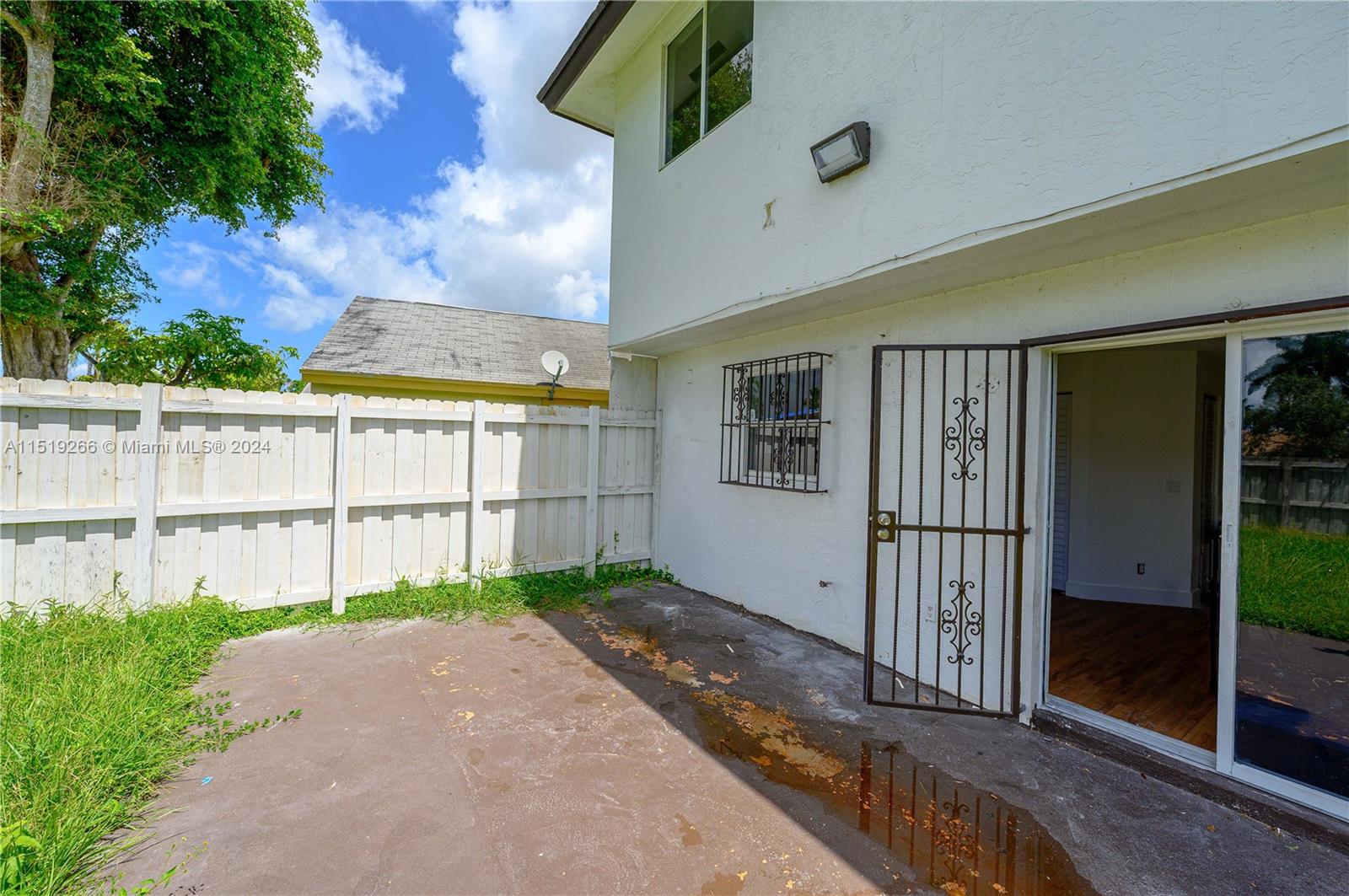 966 SW 8th Pl, Florida City, Florida 33034, 3 Bedrooms Bedrooms, ,2 BathroomsBathrooms,Residential,For Sale,966 SW 8th Pl,A11519266