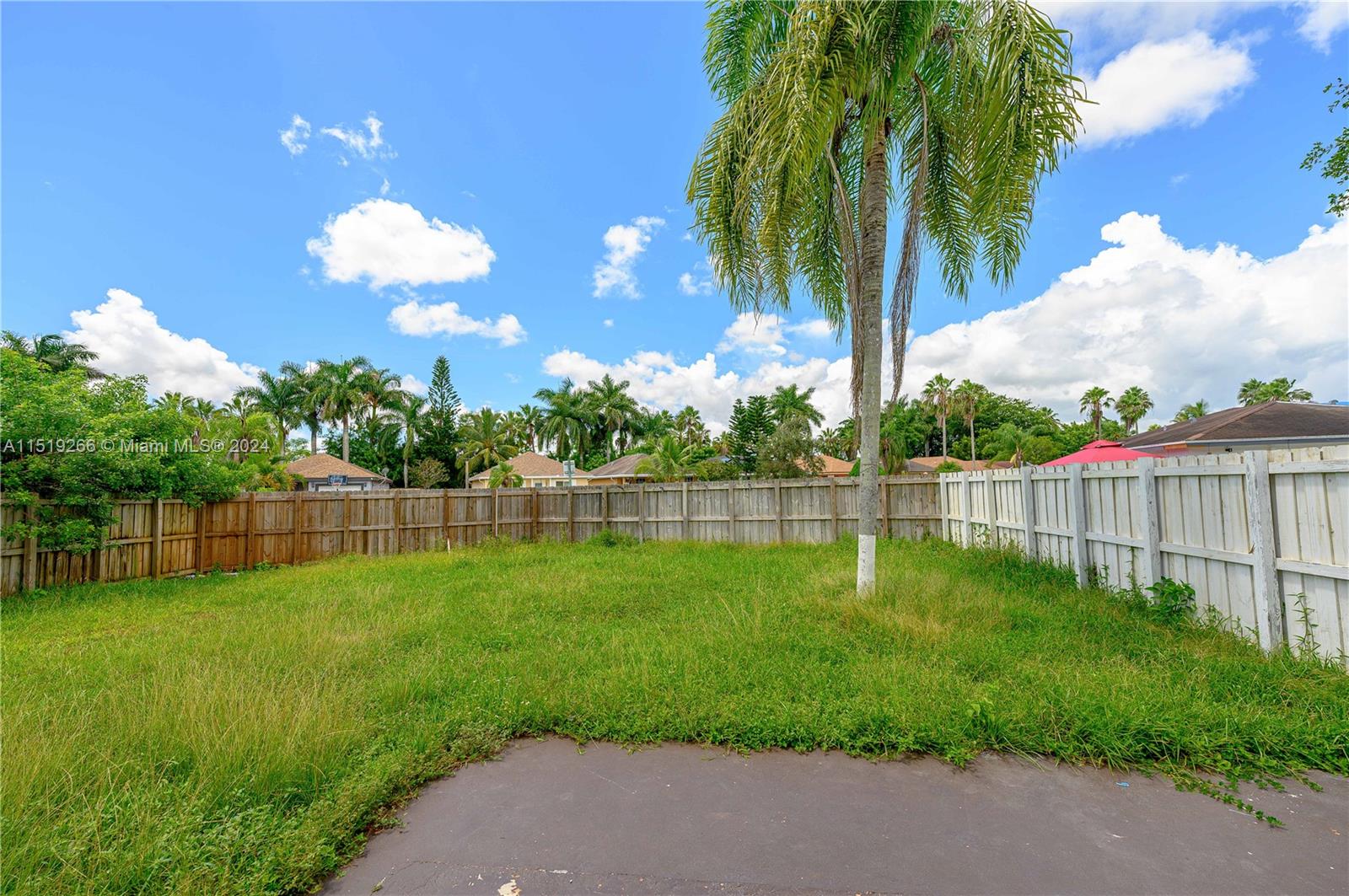 966 SW 8th Pl, Florida City, Florida 33034, 3 Bedrooms Bedrooms, ,2 BathroomsBathrooms,Residential,For Sale,966 SW 8th Pl,A11519266