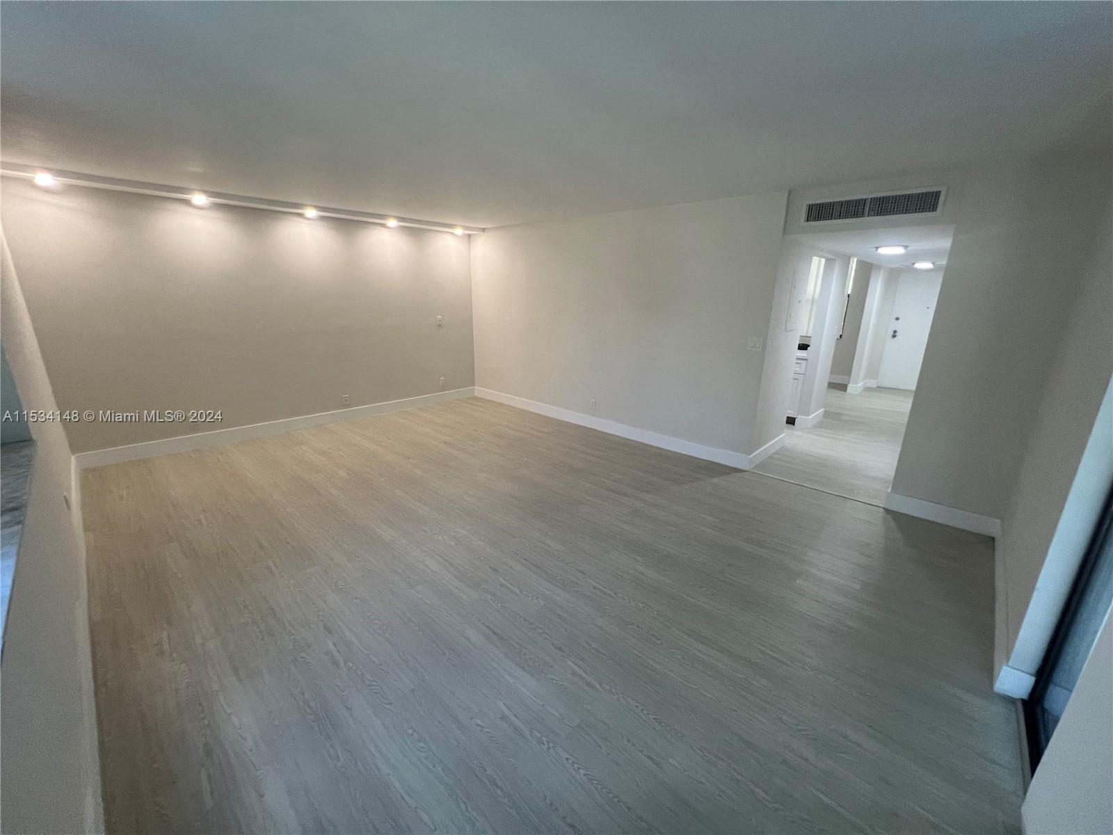 20401 NE 30th Ave 218-8, Aventura, Florida 33180, 3 Bedrooms Bedrooms, ,2 BathroomsBathrooms,Residential,For Sale,20401 NE 30th Ave 218-8,A11534148