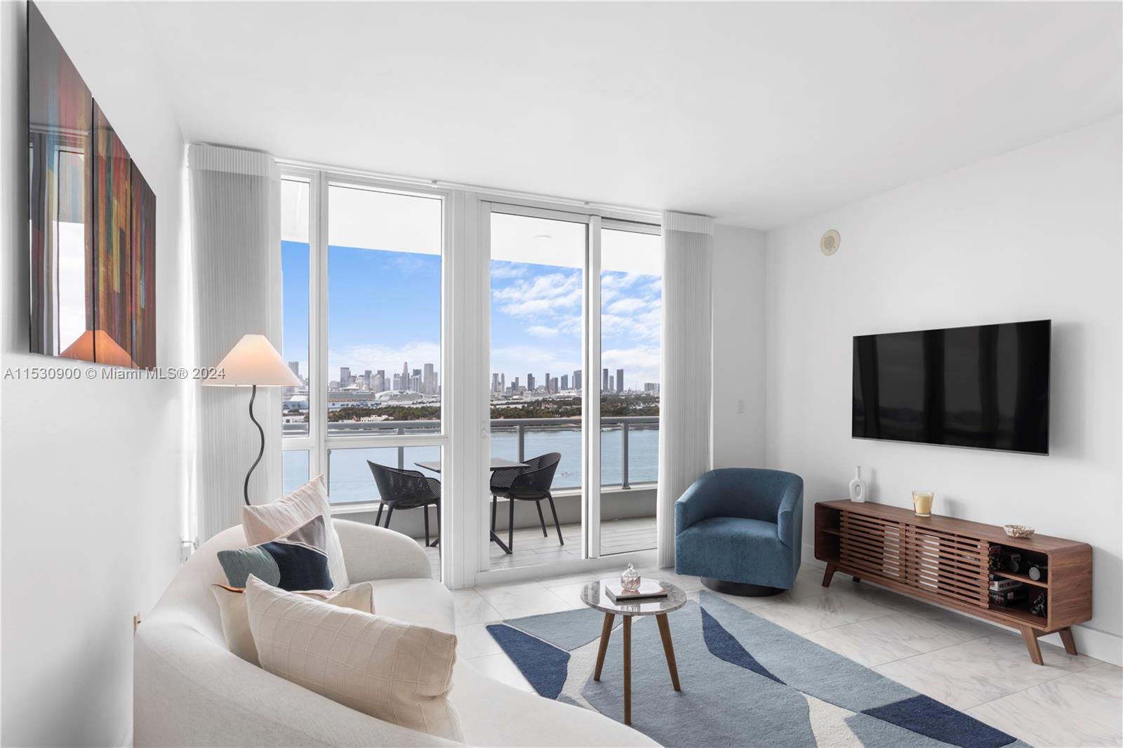 540 West Ave 1514, Miami Beach, Florida 33139, 2 Bedrooms Bedrooms, ,2 BathroomsBathrooms,Residentiallease,For Rent,540 West Ave 1514,A11530900