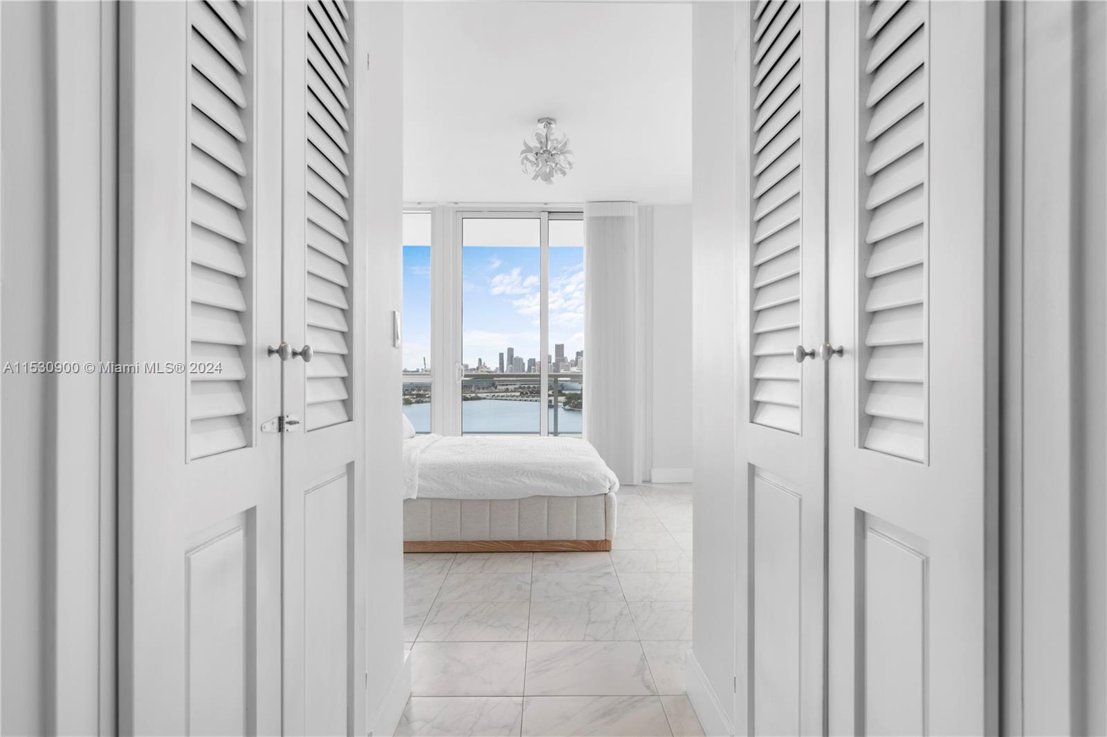 540 West Ave 1514, Miami Beach, Florida 33139, 2 Bedrooms Bedrooms, ,2 BathroomsBathrooms,Residentiallease,For Rent,540 West Ave 1514,A11530900