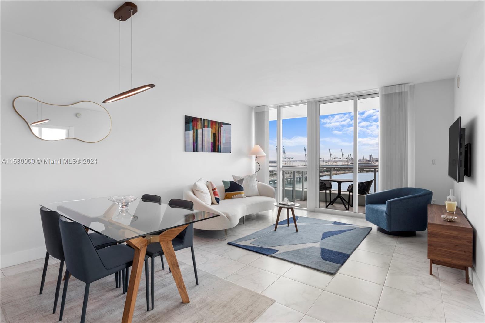 540 West Ave 1514, Miami Beach, Florida 33139, 2 Bedrooms Bedrooms, ,2 BathroomsBathrooms,Residentiallease,For Rent,540 West Ave 1514,A11530900