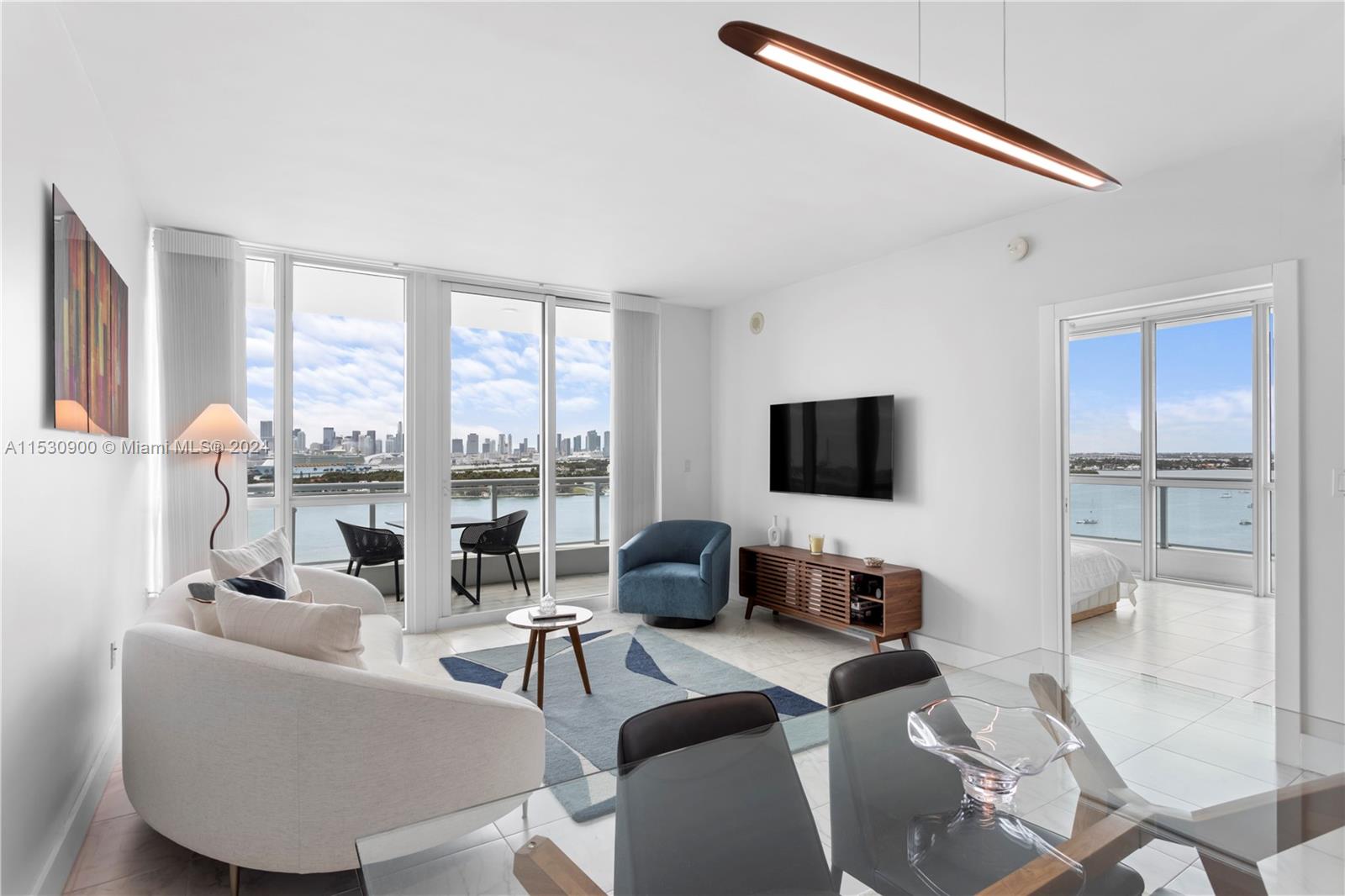 540 West Ave 1514, Miami Beach, Florida 33139, 2 Bedrooms Bedrooms, ,2 BathroomsBathrooms,Residentiallease,For Rent,540 West Ave 1514,A11530900