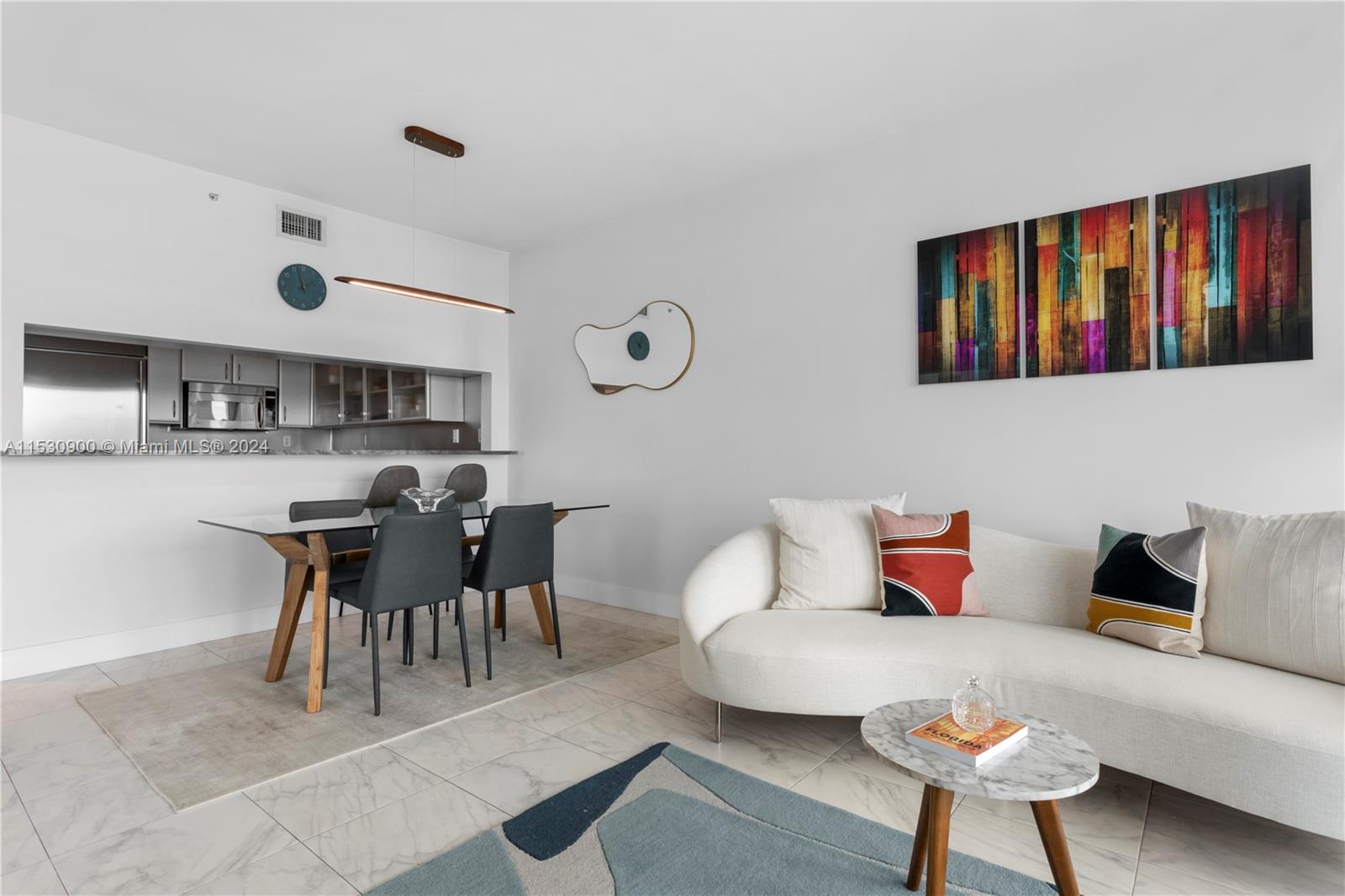 540 West Ave 1514, Miami Beach, Florida 33139, 2 Bedrooms Bedrooms, ,2 BathroomsBathrooms,Residentiallease,For Rent,540 West Ave 1514,A11530900