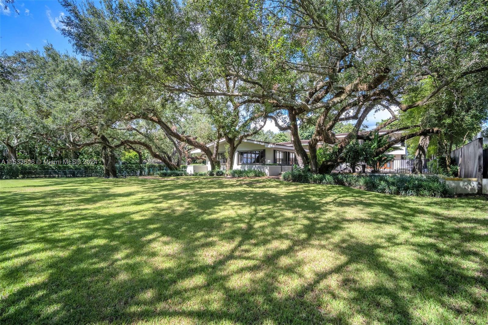 4451 Mangrum Ct, Hollywood, Florida 33021, 6 Bedrooms Bedrooms, ,5 BathroomsBathrooms,Residential,For Sale,4451 Mangrum Ct,A11533606