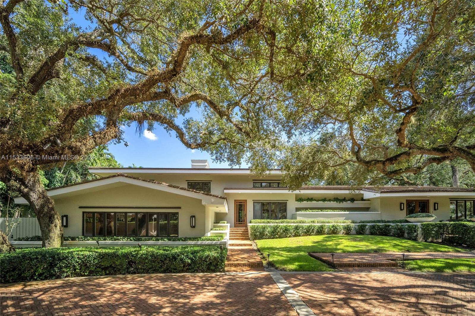 4451 Mangrum Ct, Hollywood, Florida 33021, 6 Bedrooms Bedrooms, ,5 BathroomsBathrooms,Residential,For Sale,4451 Mangrum Ct,A11533606