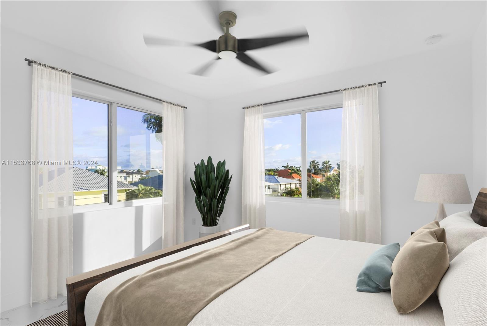 2nd floor guest en-suite - front of house