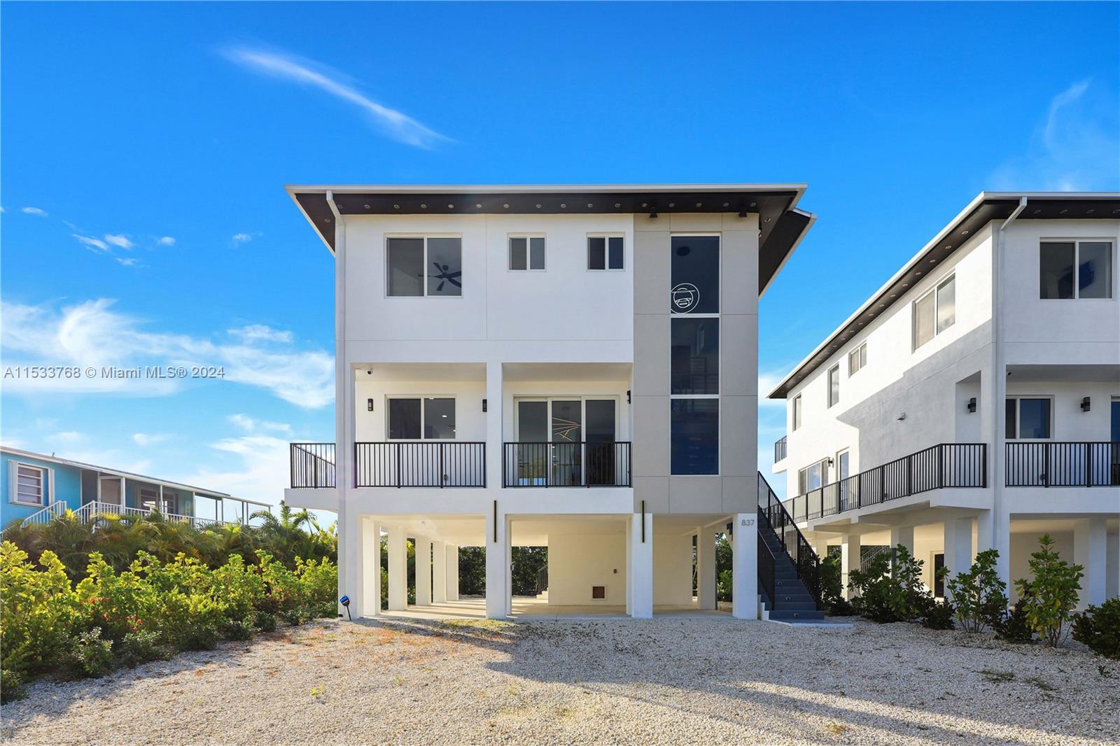 8,199 SF lot with 52-foot dock and 12'x26' pool with custom pavers (pool in permitting)