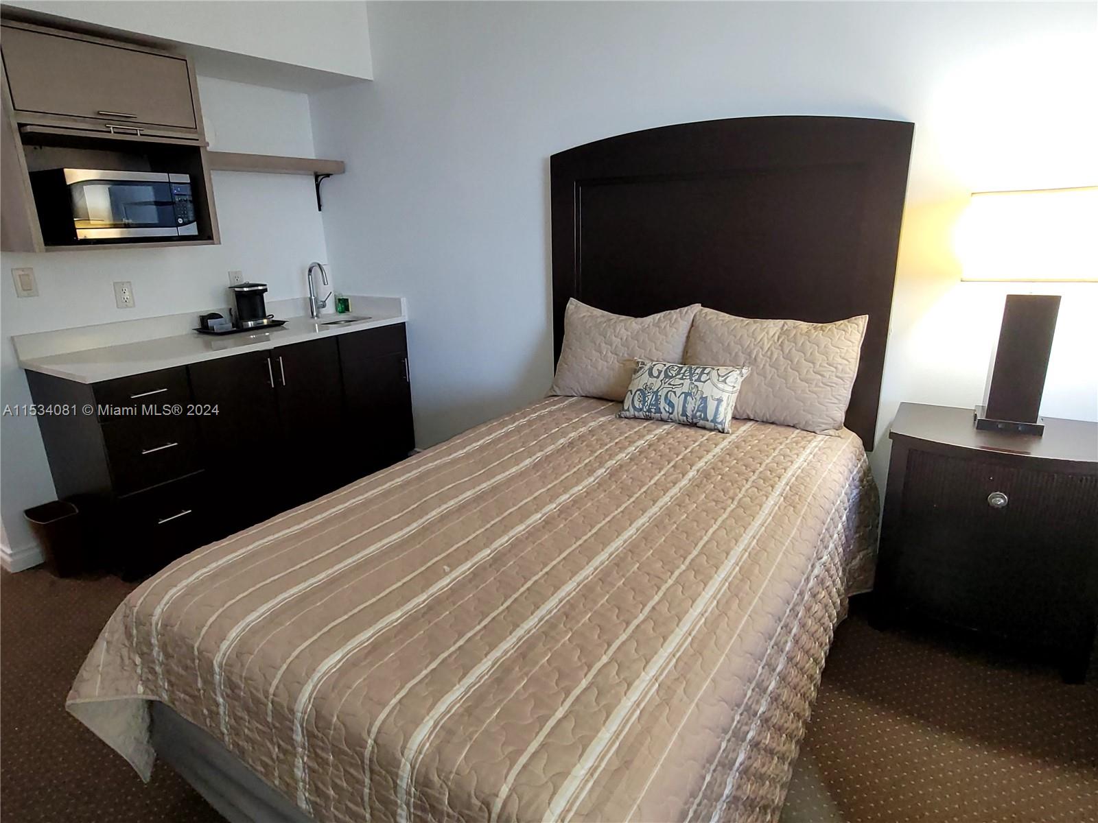 17375 Collins Ave 1007, Sunny Isles Beach, Florida 33160, 2 Bedrooms Bedrooms, ,2 BathroomsBathrooms,Residential,For Sale,17375 Collins Ave 1007,A11534081