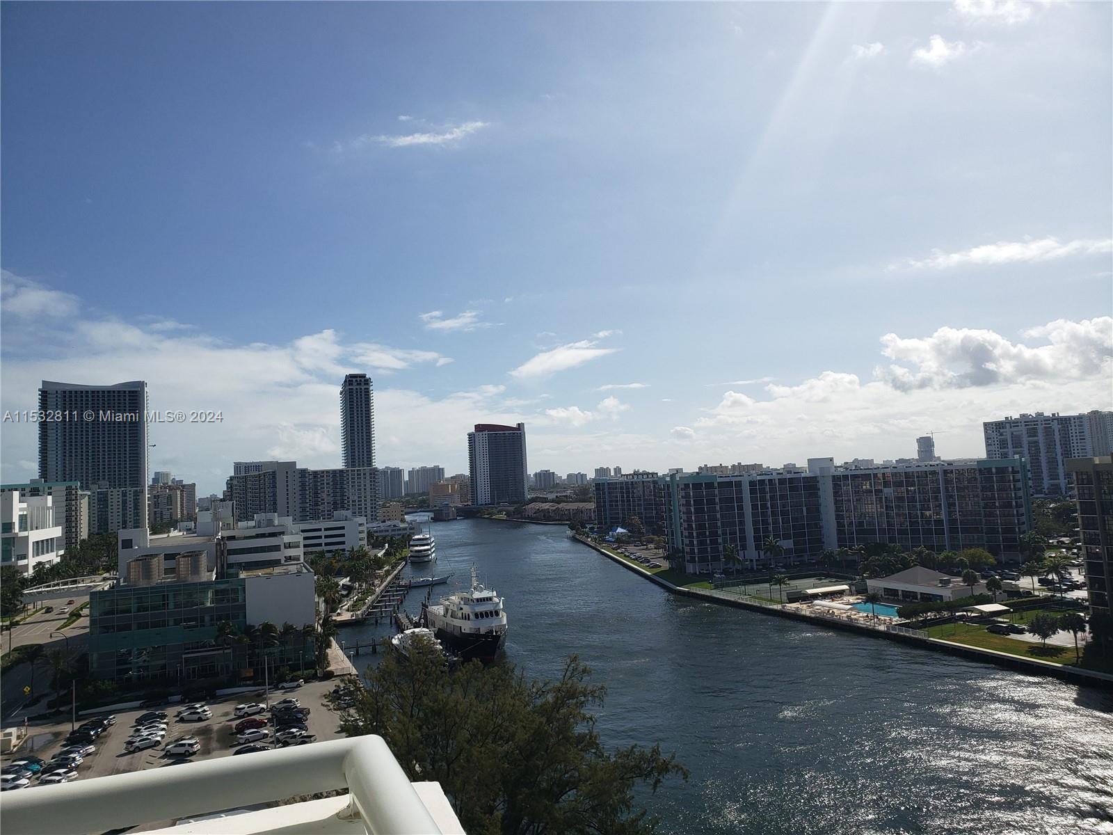 3000 S Ocean Dr 206, Hollywood, Florida 33019, 1 Bedroom Bedrooms, ,1 BathroomBathrooms,Residential,For Sale,3000 S Ocean Dr 206,A11532811