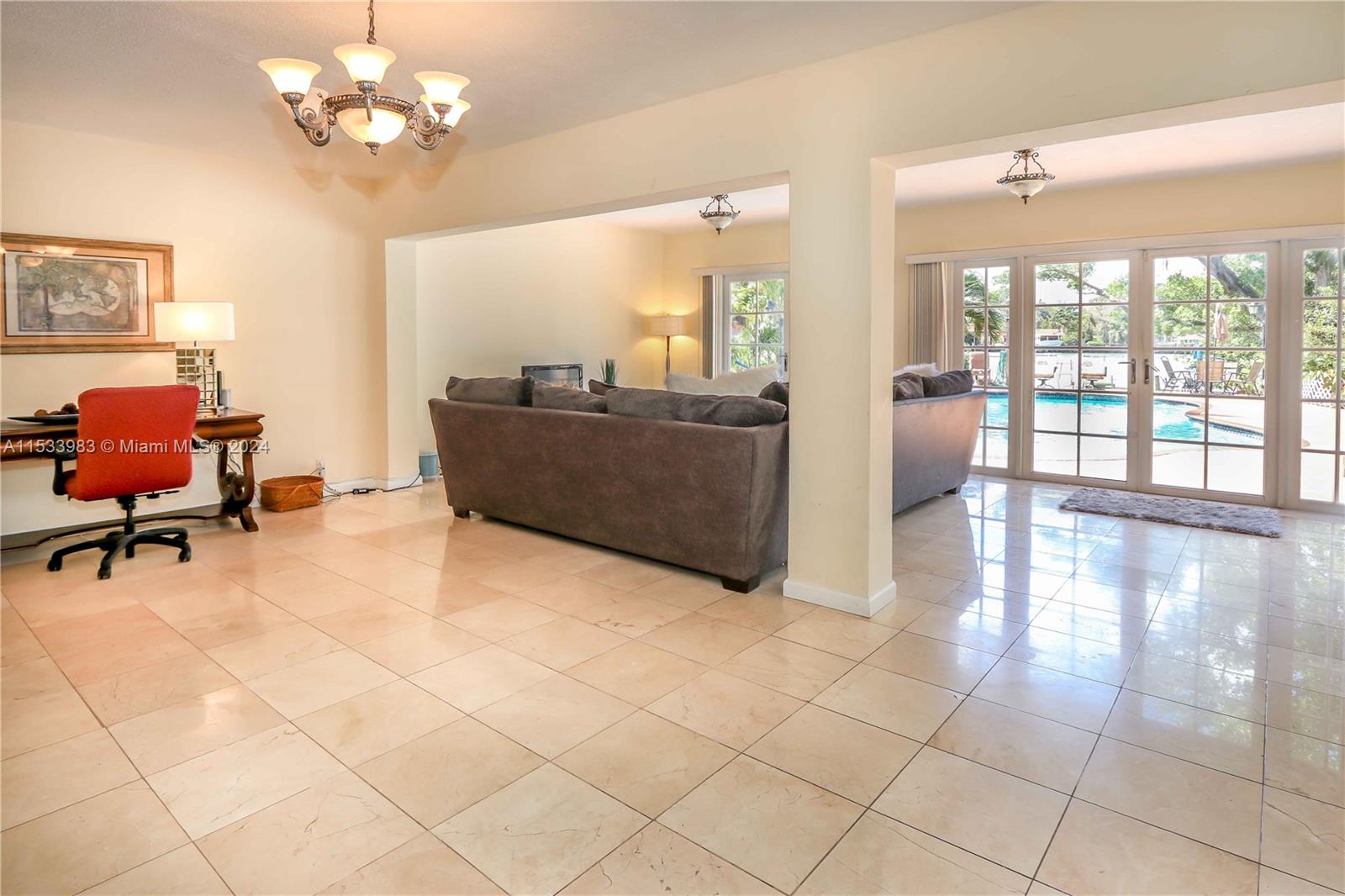 936 N Northlake Dr, Hollywood, Florida 33019, 3 Bedrooms Bedrooms, ,2 BathroomsBathrooms,Residentiallease,For Rent,936 N Northlake Dr,A11533983