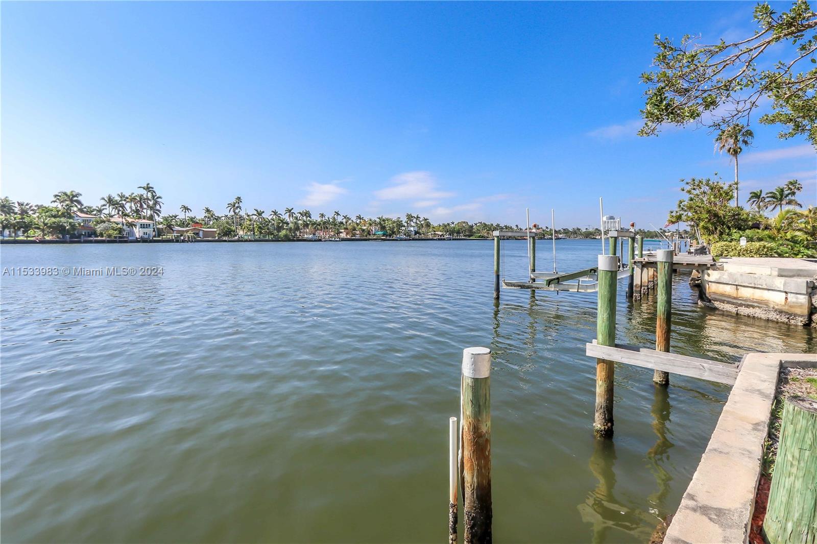 936 N Northlake Dr, Hollywood, Florida 33019, 3 Bedrooms Bedrooms, ,2 BathroomsBathrooms,Residentiallease,For Rent,936 N Northlake Dr,A11533983