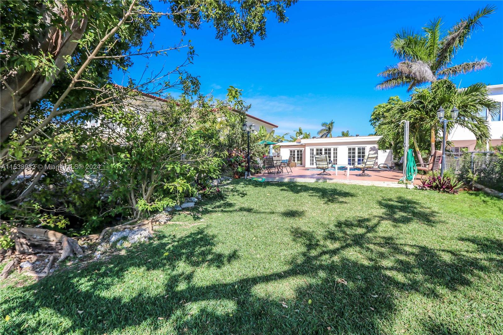 936 N Northlake Dr, Hollywood, Florida 33019, 3 Bedrooms Bedrooms, ,2 BathroomsBathrooms,Residentiallease,For Rent,936 N Northlake Dr,A11533983