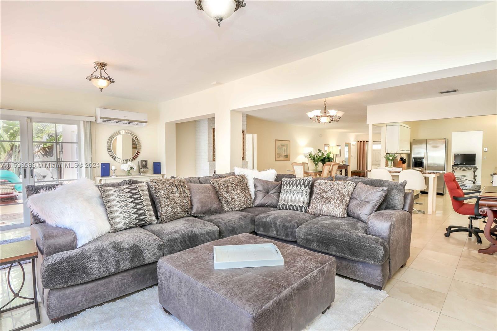 936 N Northlake Dr, Hollywood, Florida 33019, 3 Bedrooms Bedrooms, ,2 BathroomsBathrooms,Residentiallease,For Rent,936 N Northlake Dr,A11533983